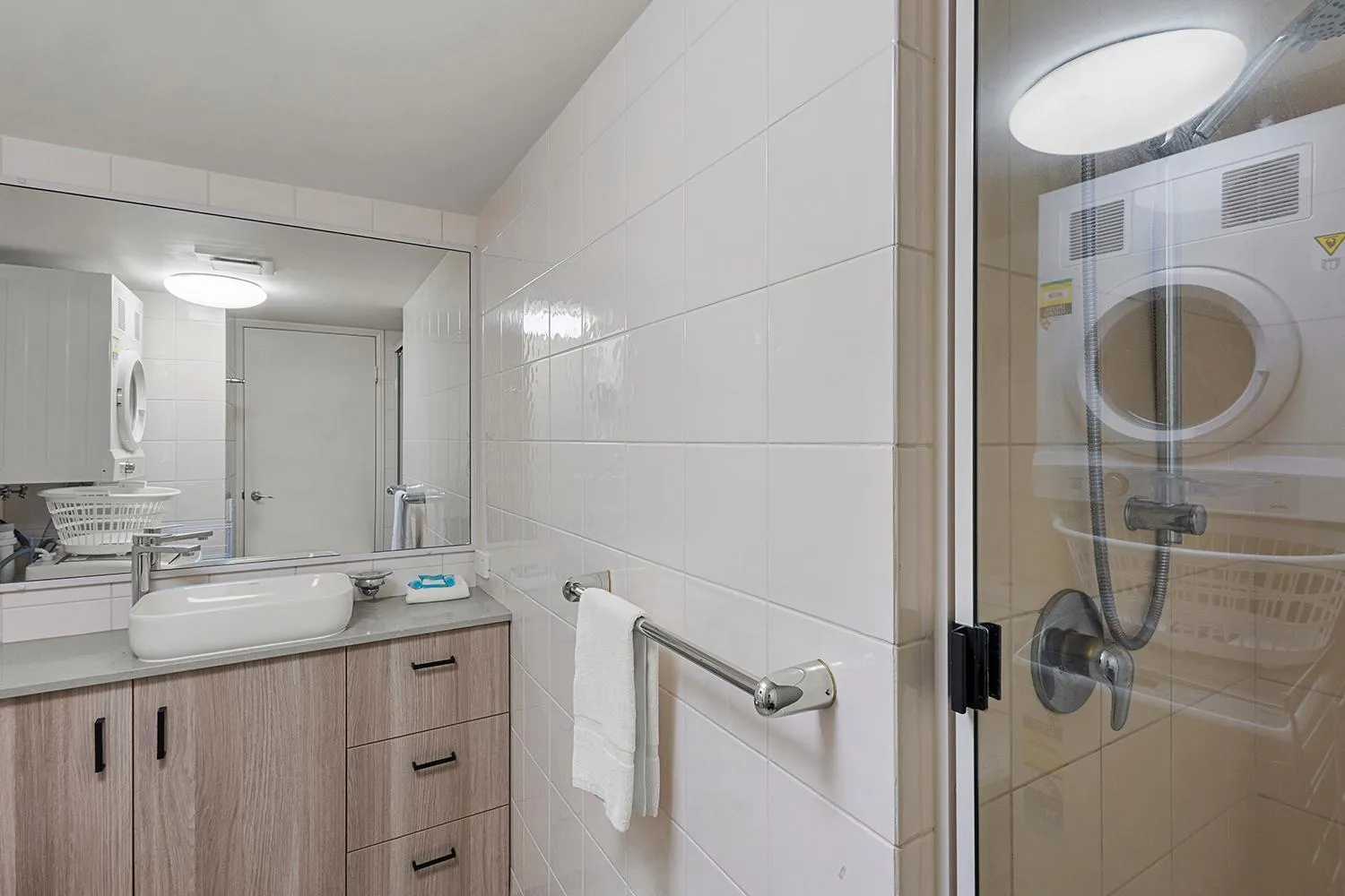 Grand Palais Boolarong Beachside Apartments