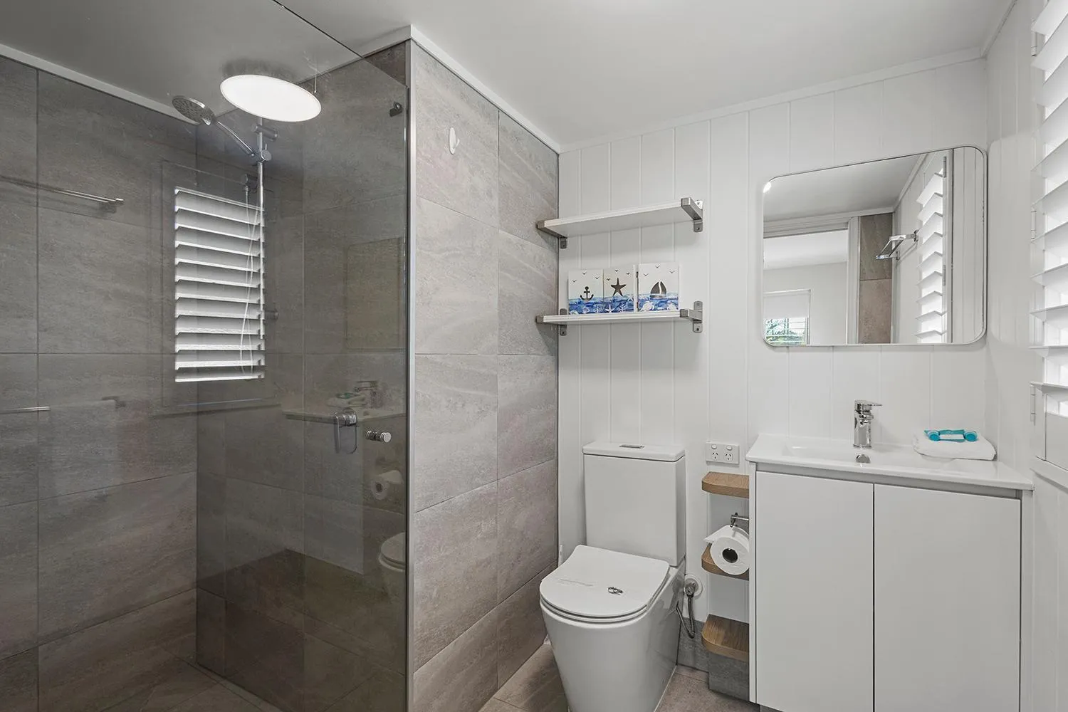 Grand Palais Boolarong Beachside Apartments