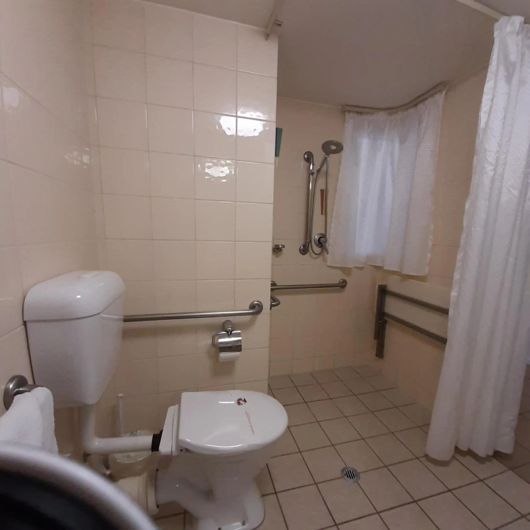 Grand Palais Boolarong Beachside Apartments