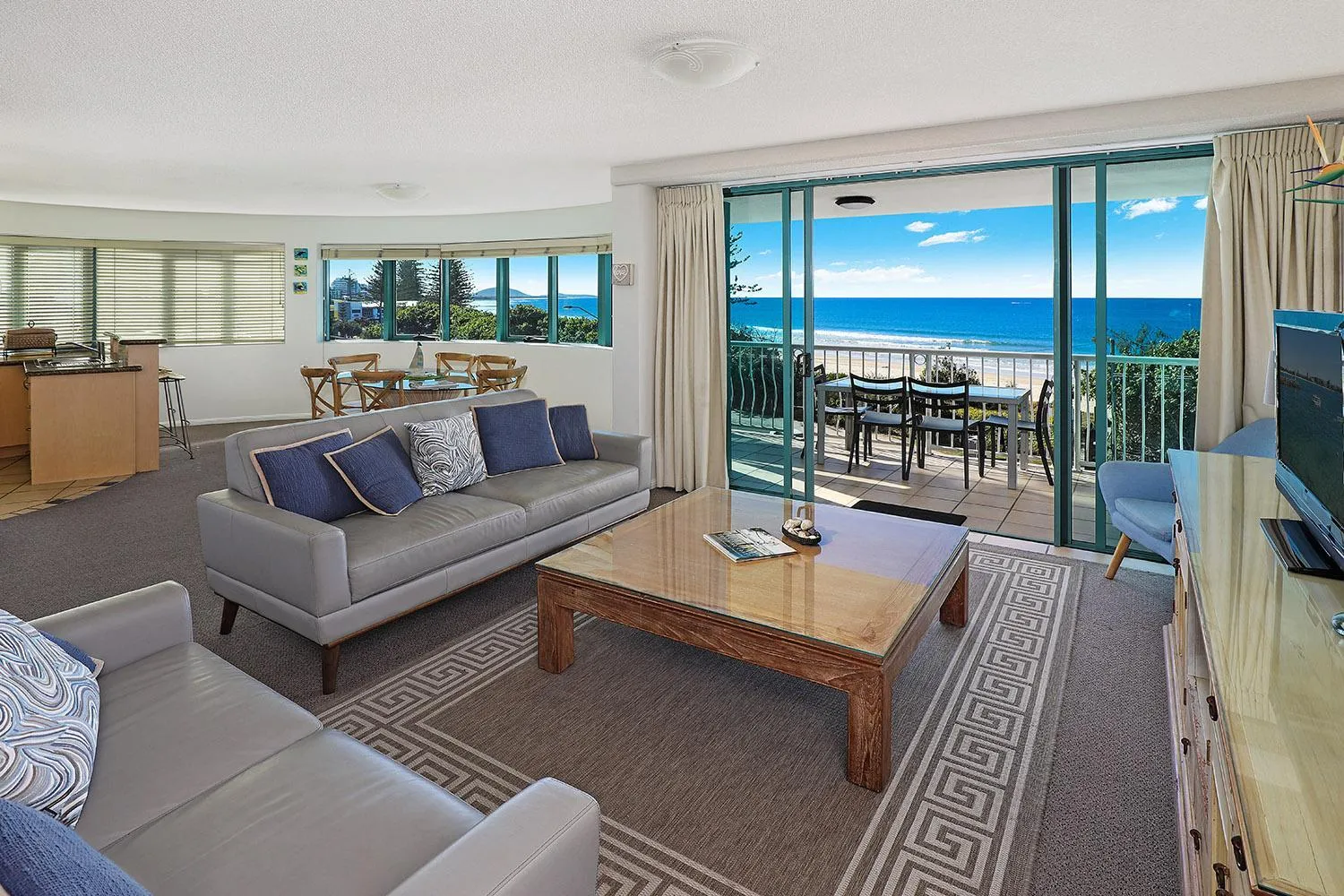 Living room in Grand Palais Boolarong Beachside Apartments