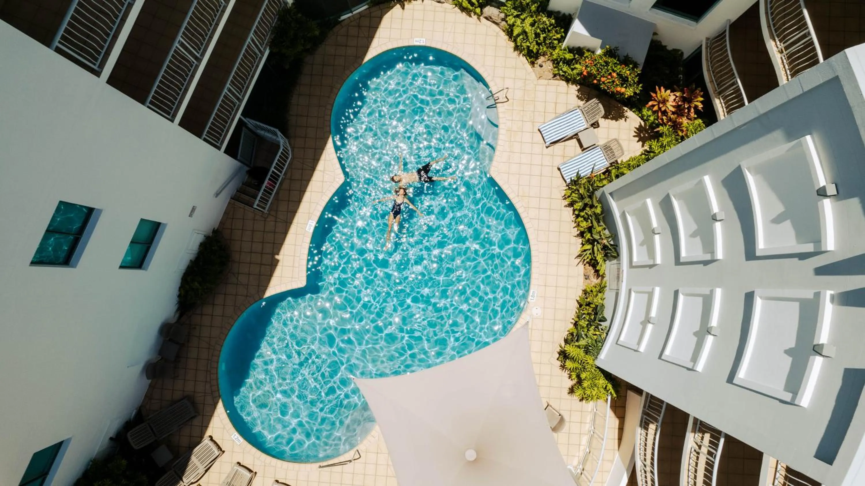 Swimming pool in Grand Palais Boolarong Beachside Apartments