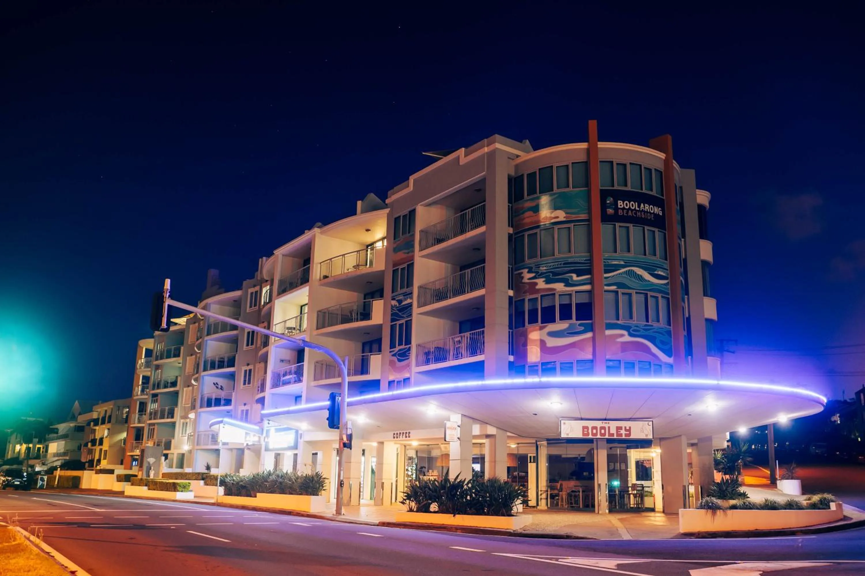 Grand Palais Boolarong Beachside Apartments