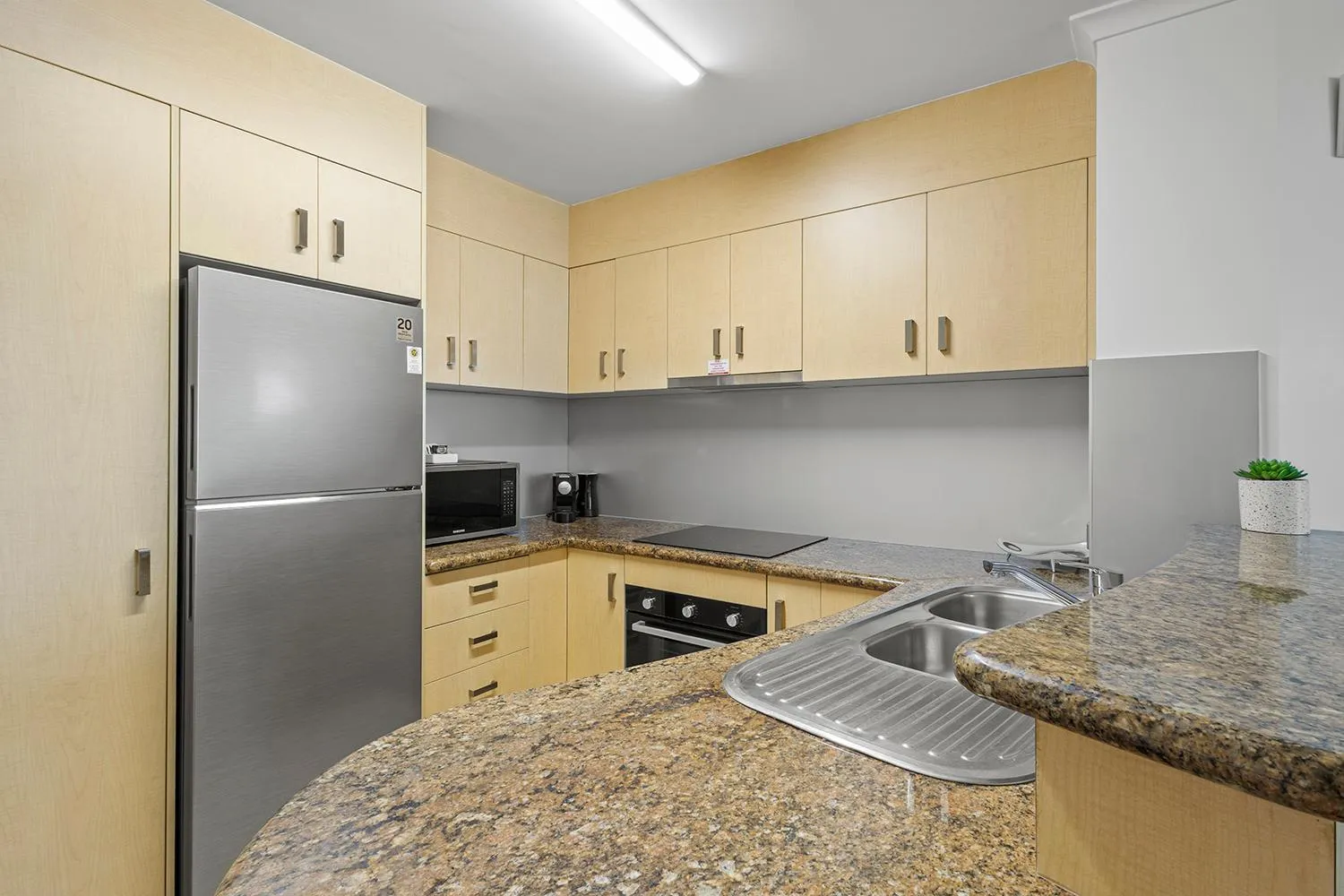 Grand Palais Boolarong Beachside Apartments