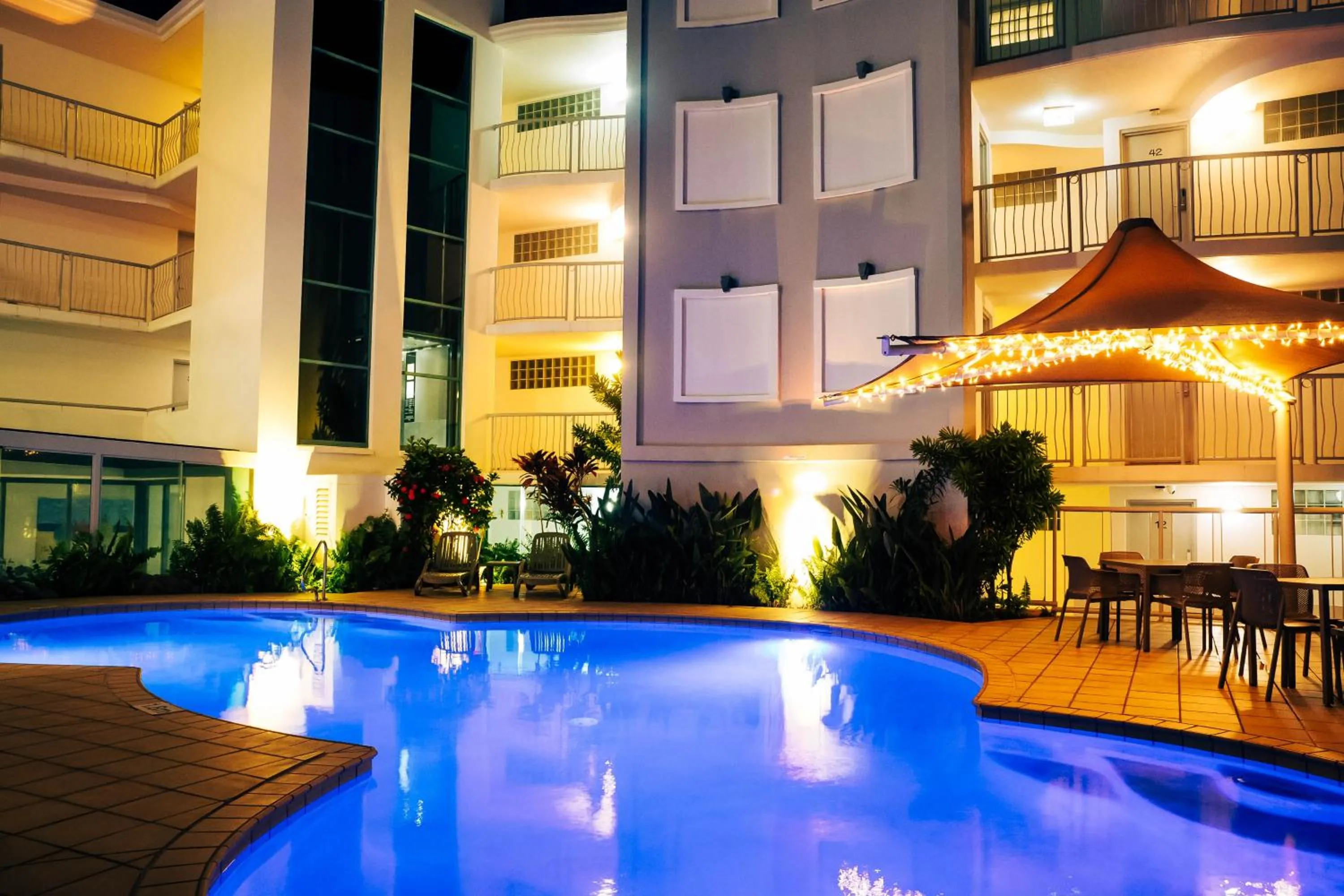 Grand Palais Boolarong Beachside Apartments