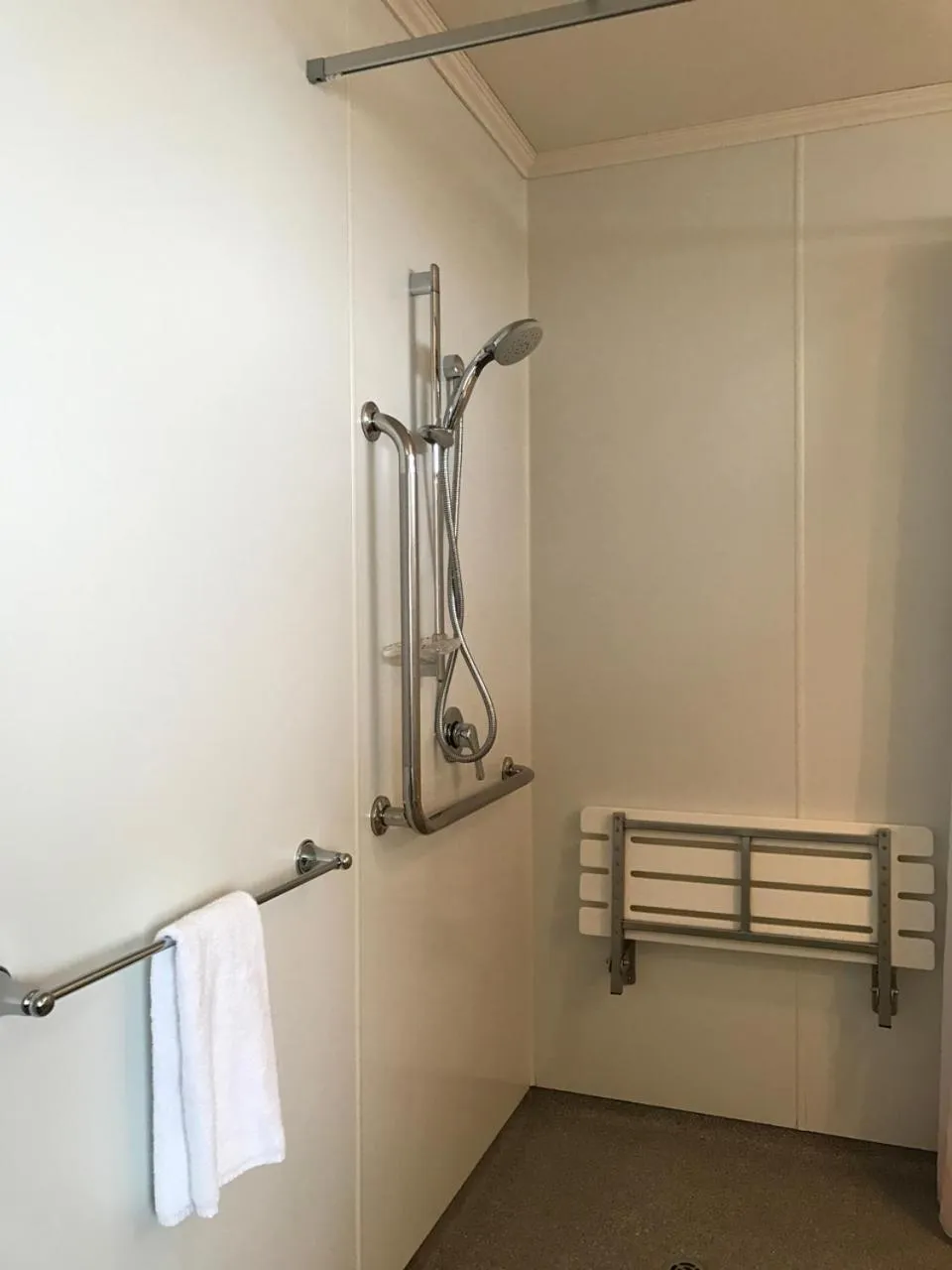 Bathroom in High Peaks Hotel