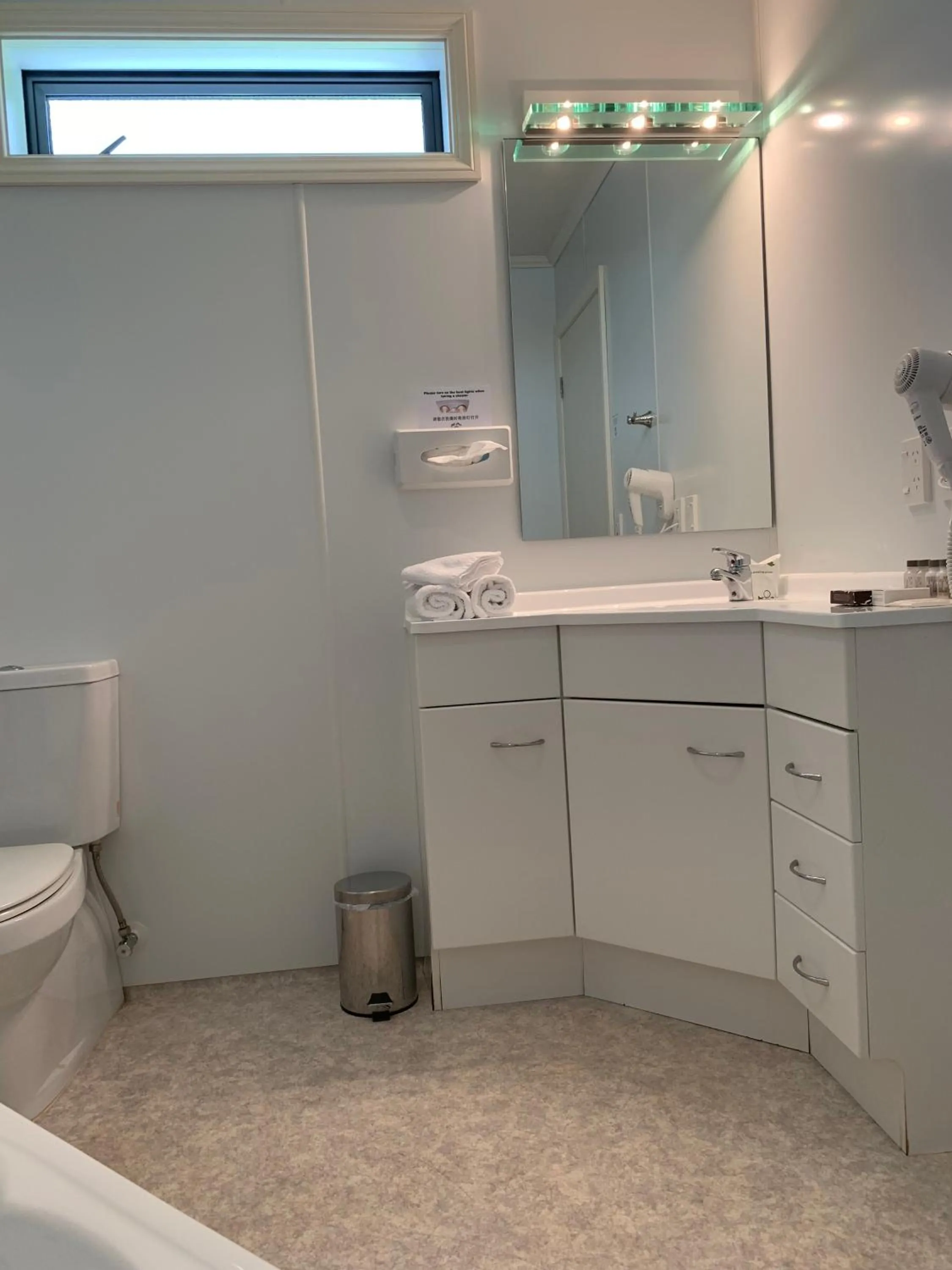 Bathroom in High Peaks Hotel