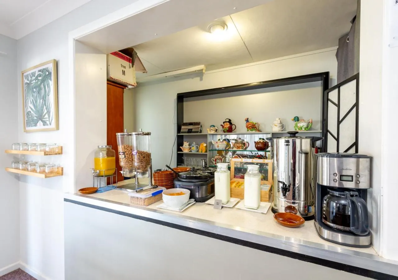 Breakfast in Riviera on Ruthven