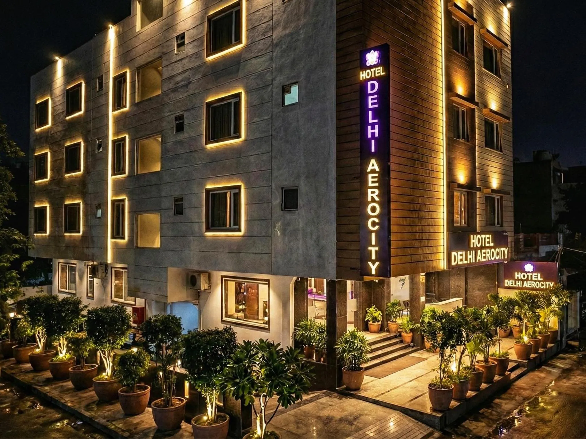Facade/entrance in Hotel Delhi Aerocity