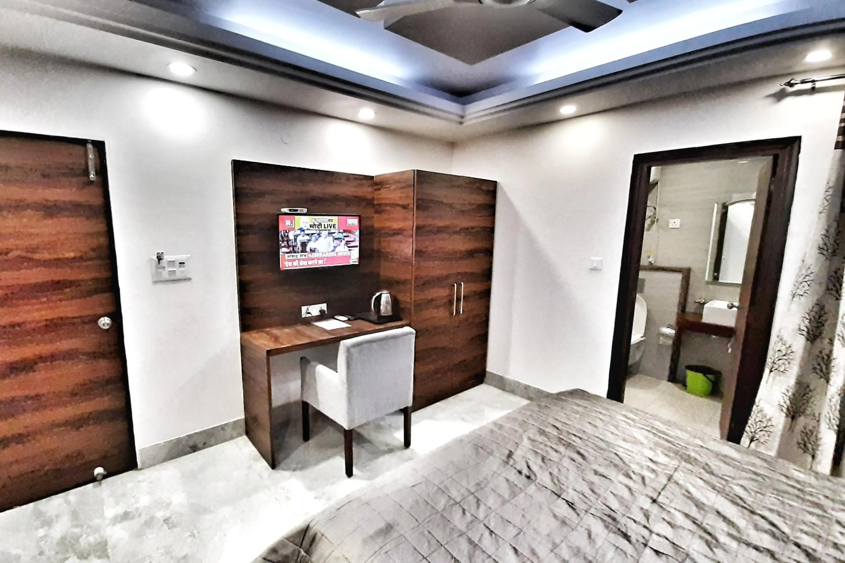 TV and multimedia in Hotel Delhi Aerocity