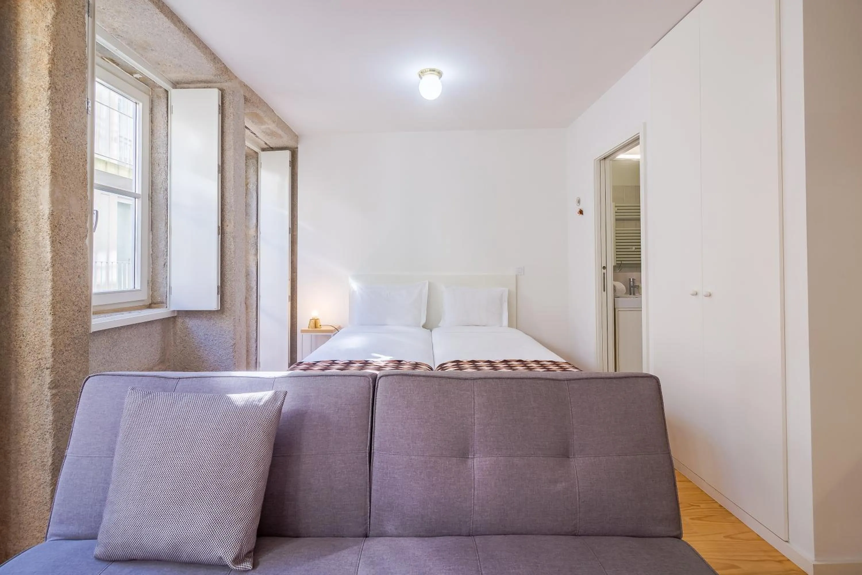 Bed in YOUROPO - The Tower