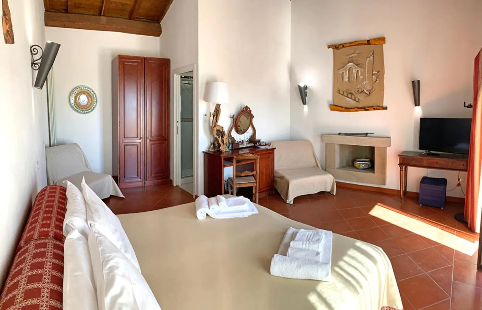 Bedroom, Bed in Resort Fonte Vulci