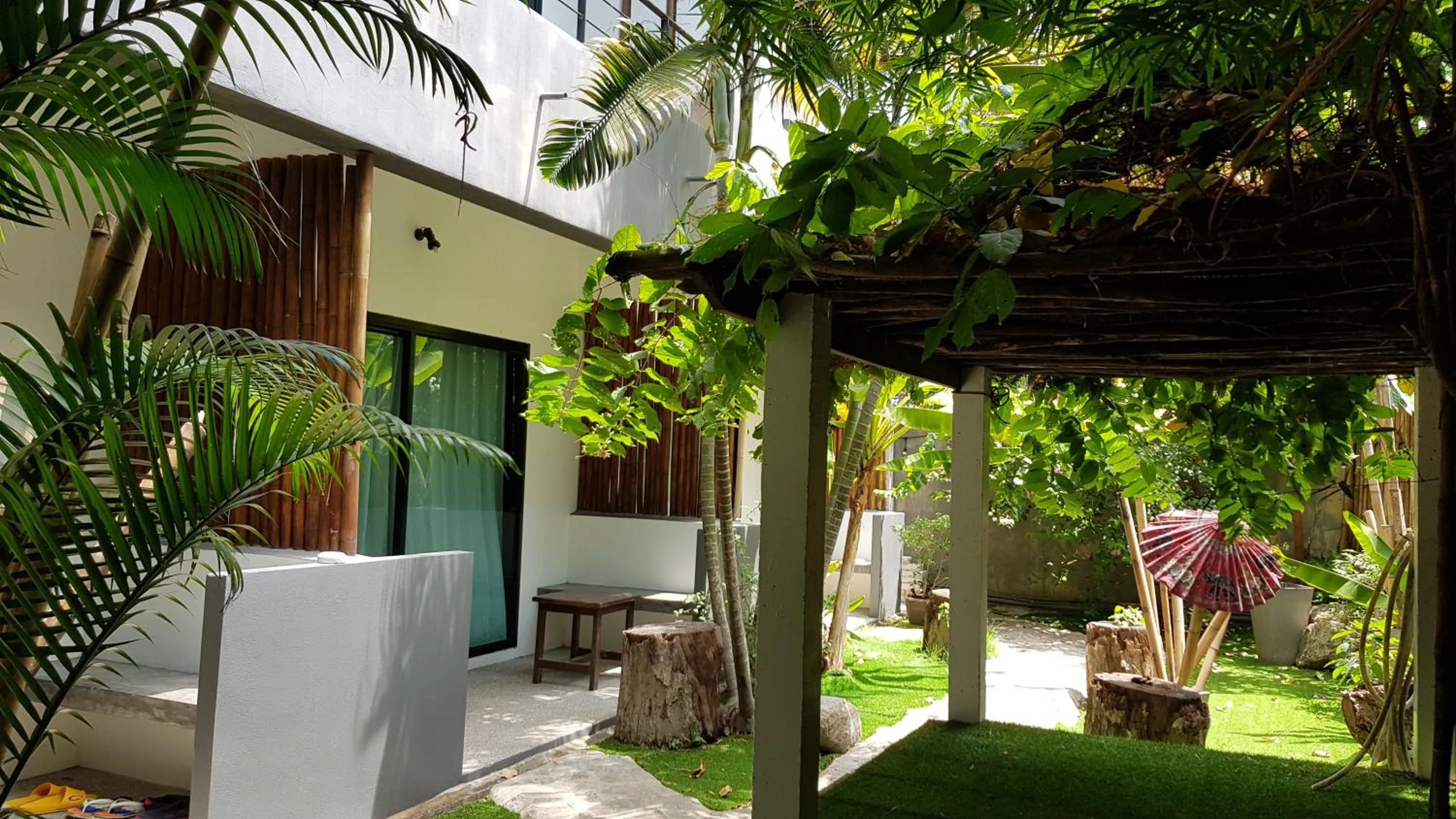 Garden in Sairee Sairee Guesthouse