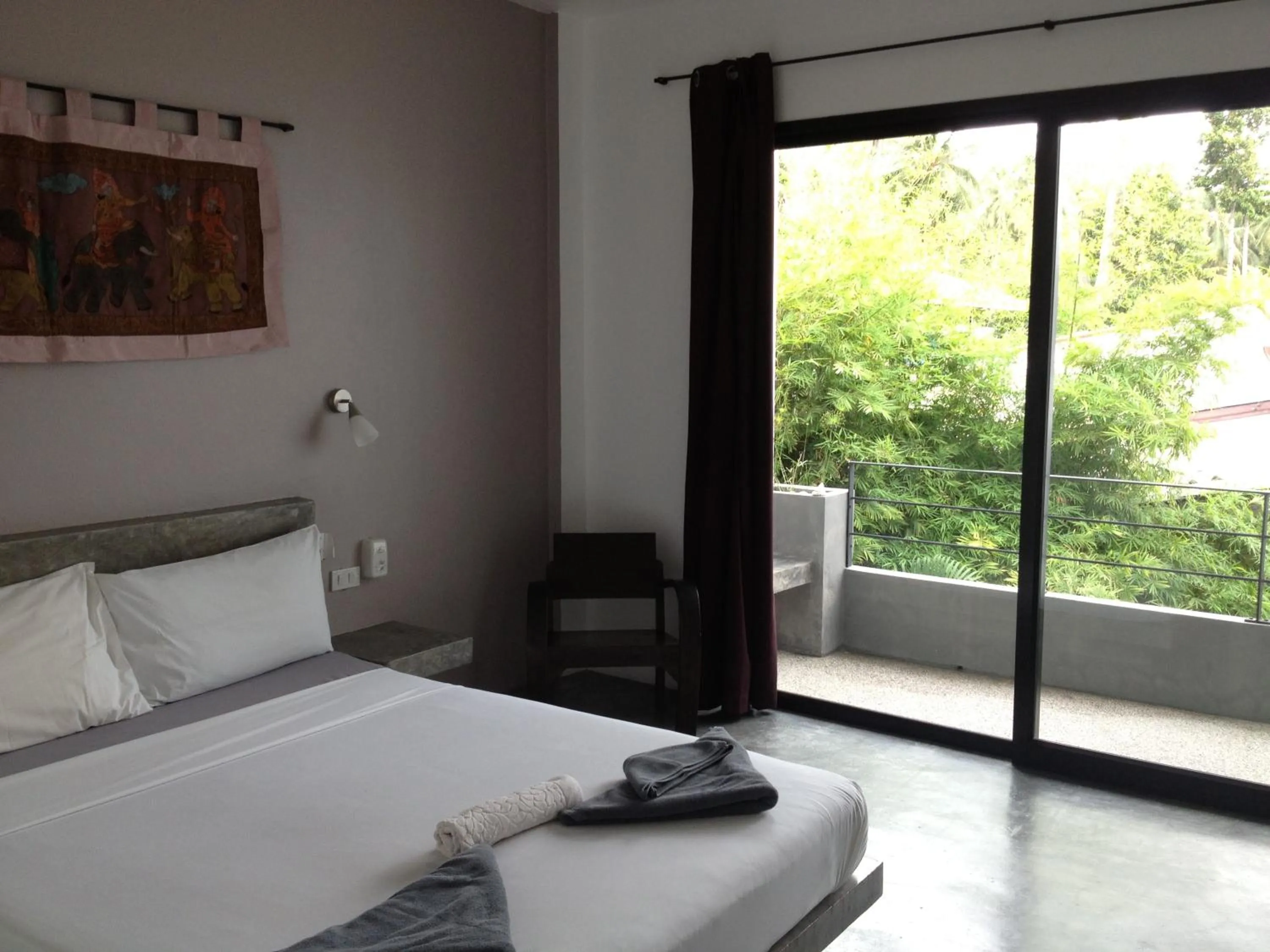 Balcony/Terrace, Bed in Sairee Sairee Guesthouse