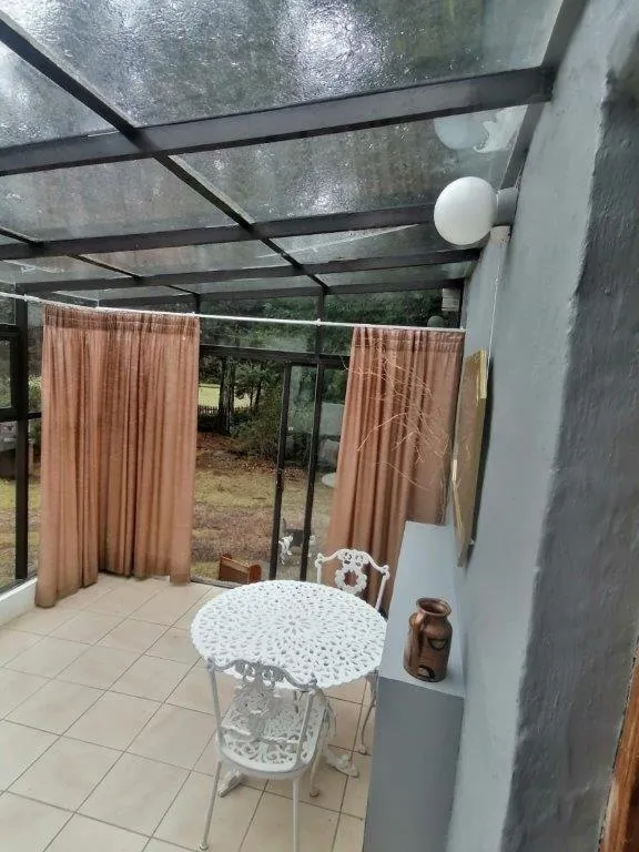 Patio in Kings Lodge Hotel