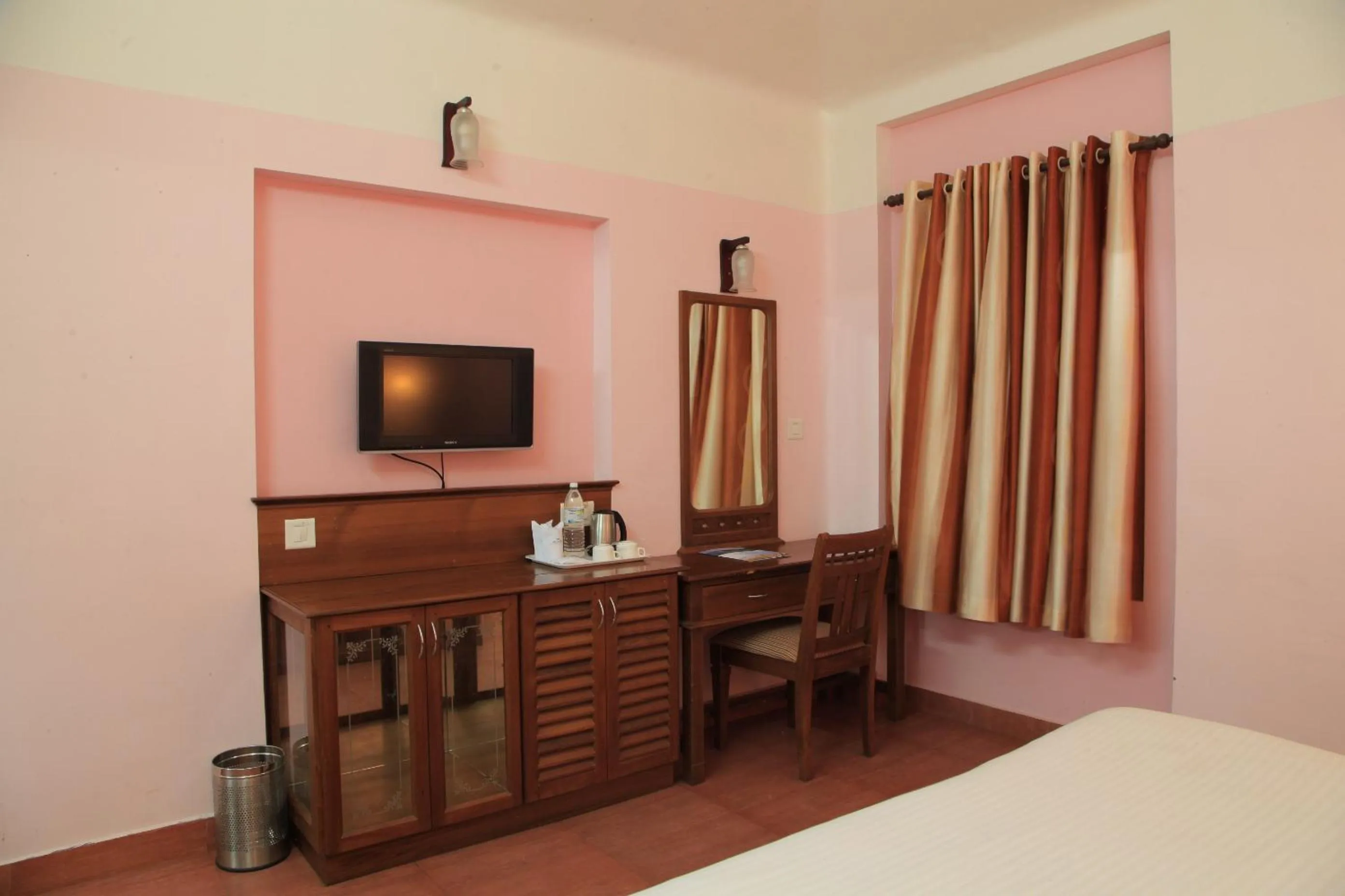 Bed in Cherai Beach Resorts