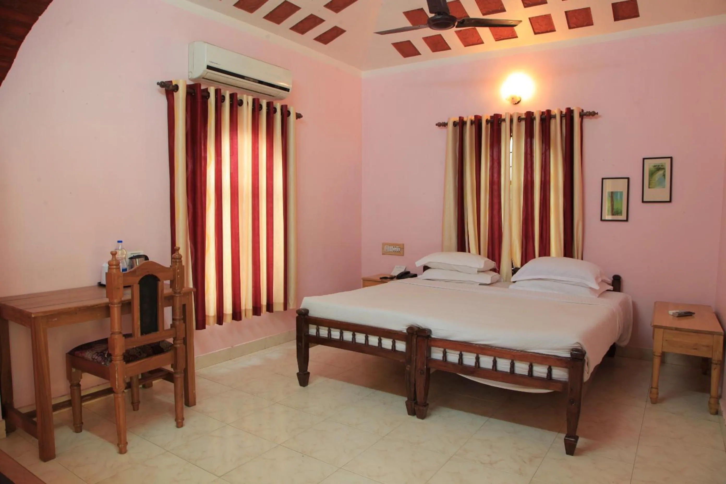 Photo of the whole room, Bed in Cherai Beach Resorts