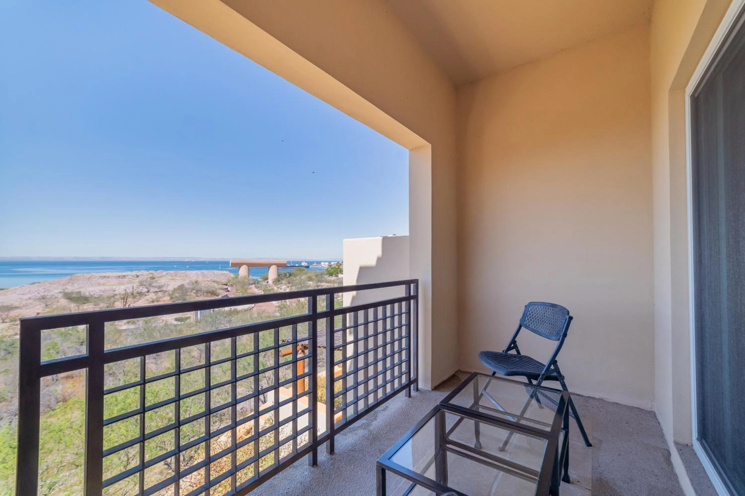 Puerta Cortés Residences by Lumina