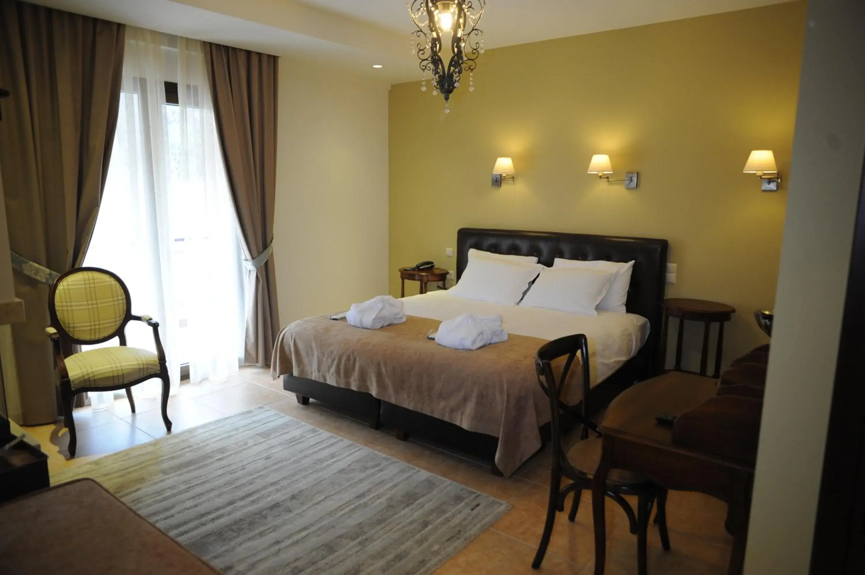 Budget Double Room in Agapi Luxury Hotel Budget Double Room in Agapi Luxury Hotel