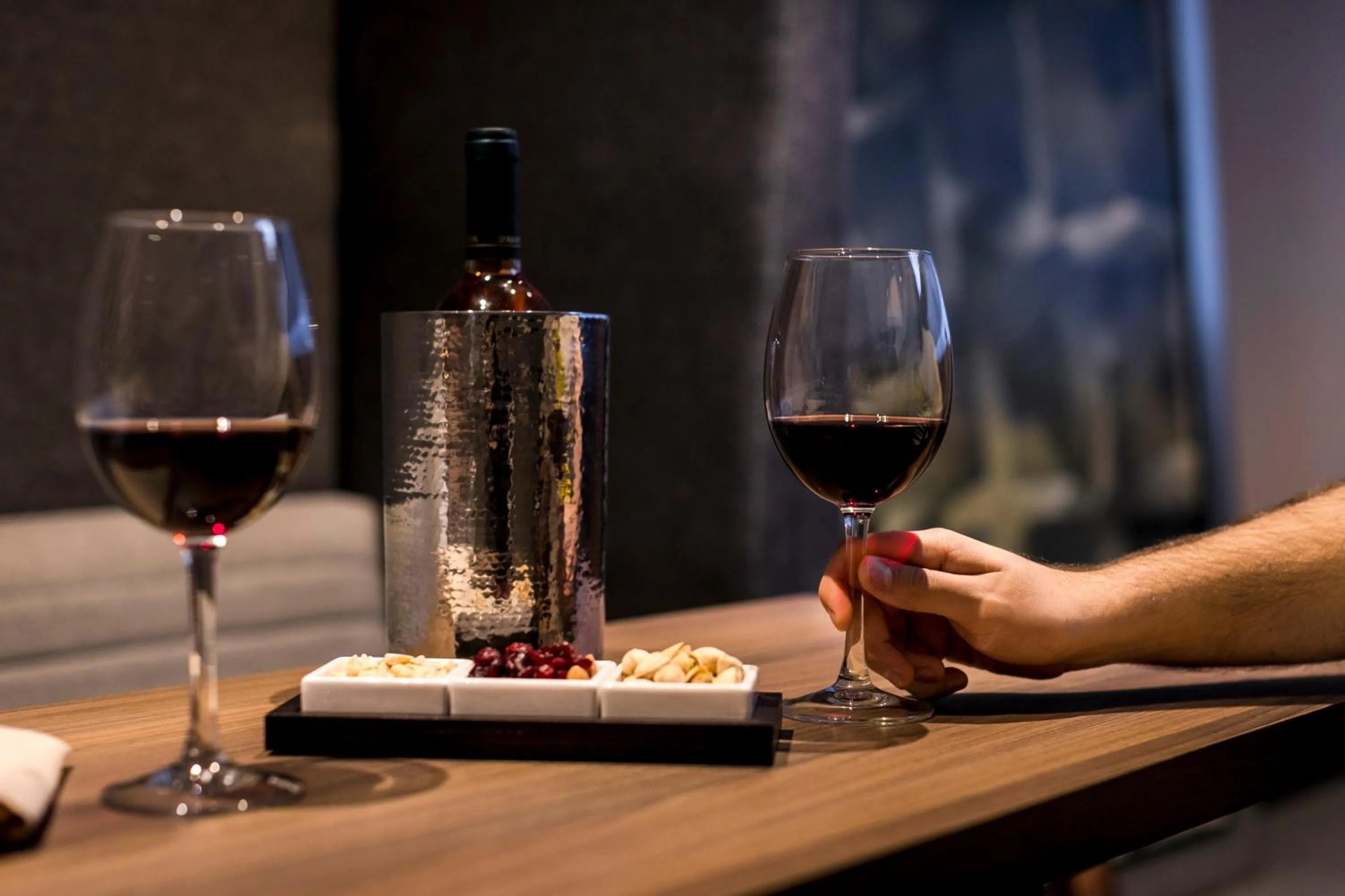 Restaurant/places to eat in Kharma Suites