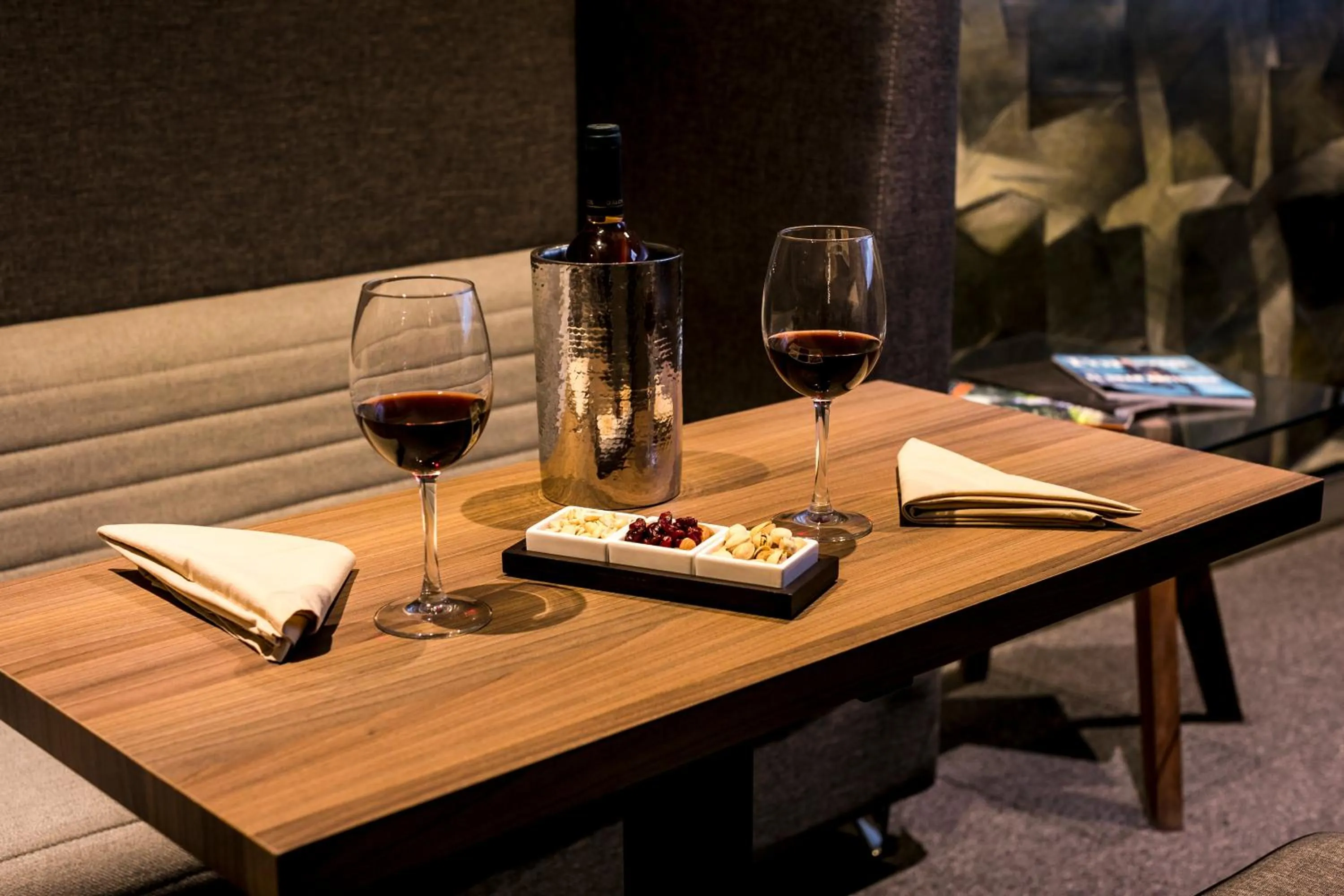 Restaurant/places to eat in Kharma Suites