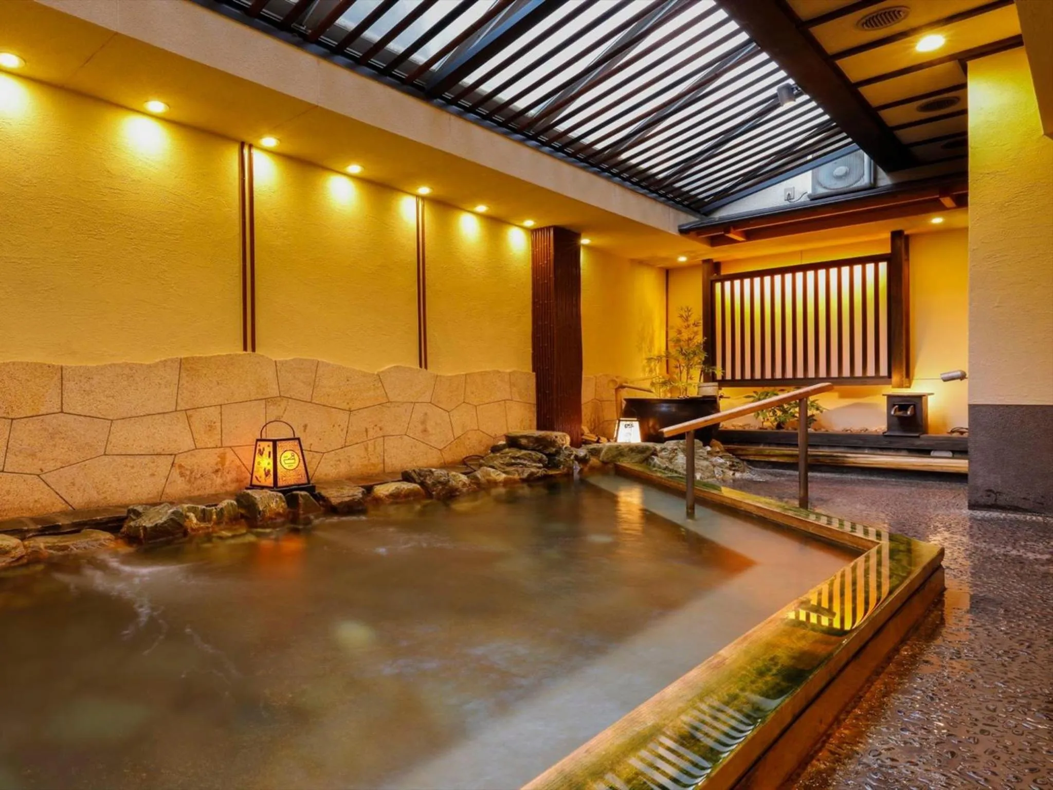 Hot Tub in Hotel New Wakasa