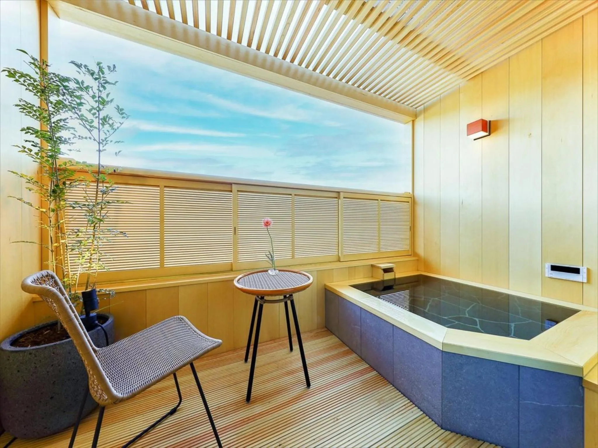Open Air Bath in Hotel New Wakasa