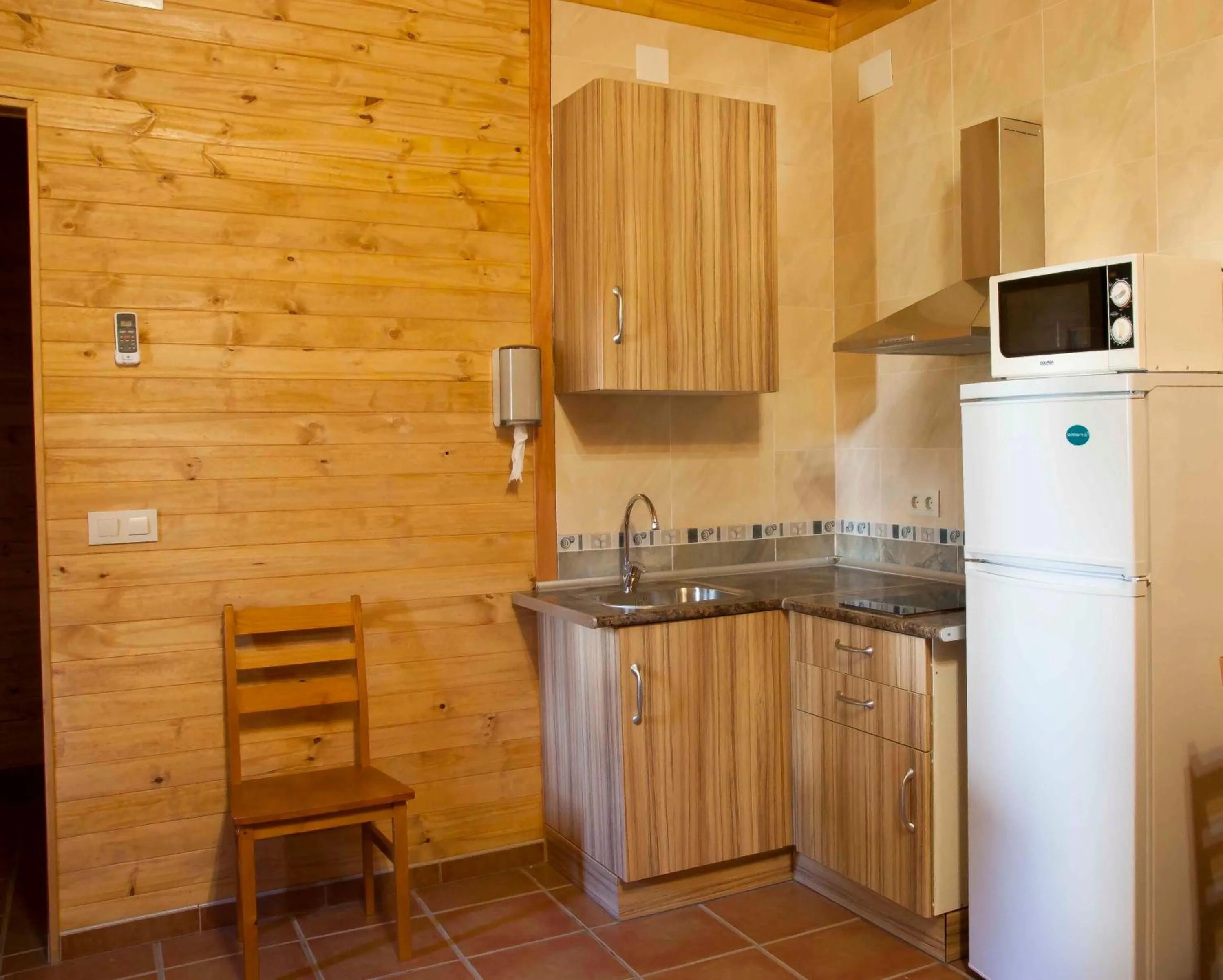 Kitchen or kitchenette in Apartamentos Paraje San Gines