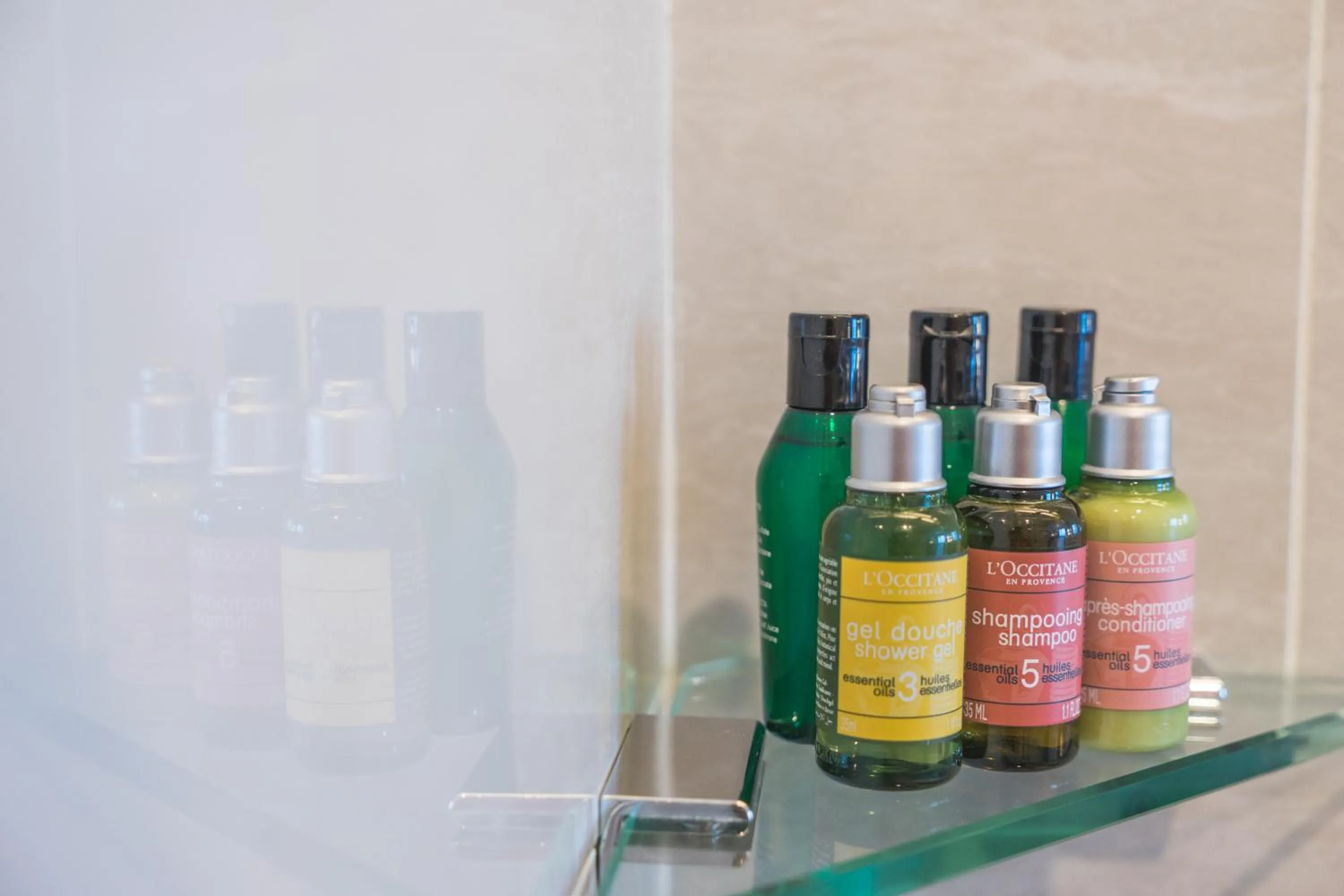 Shower in Zenith Hotel Putrajaya