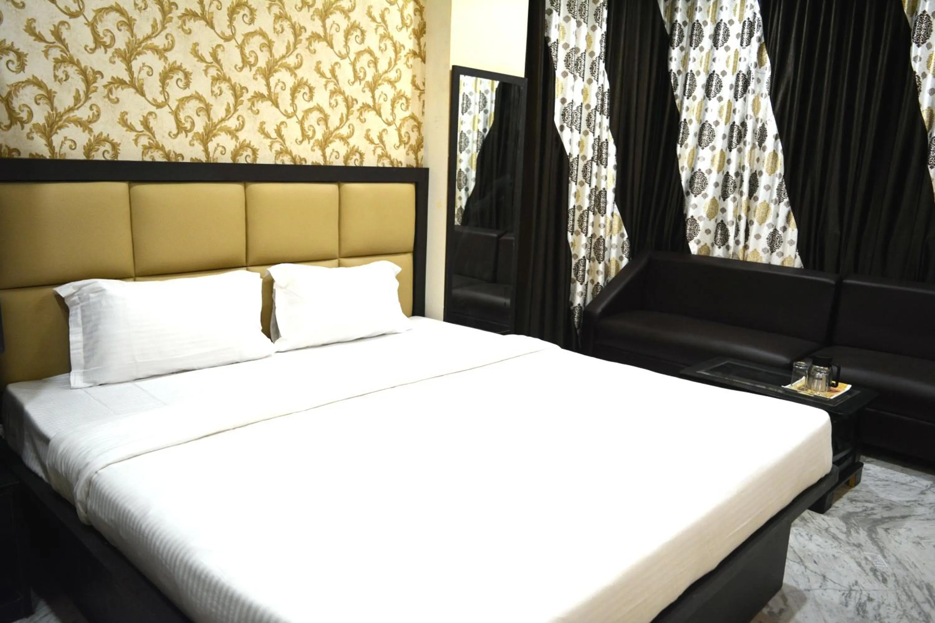 Olive suites