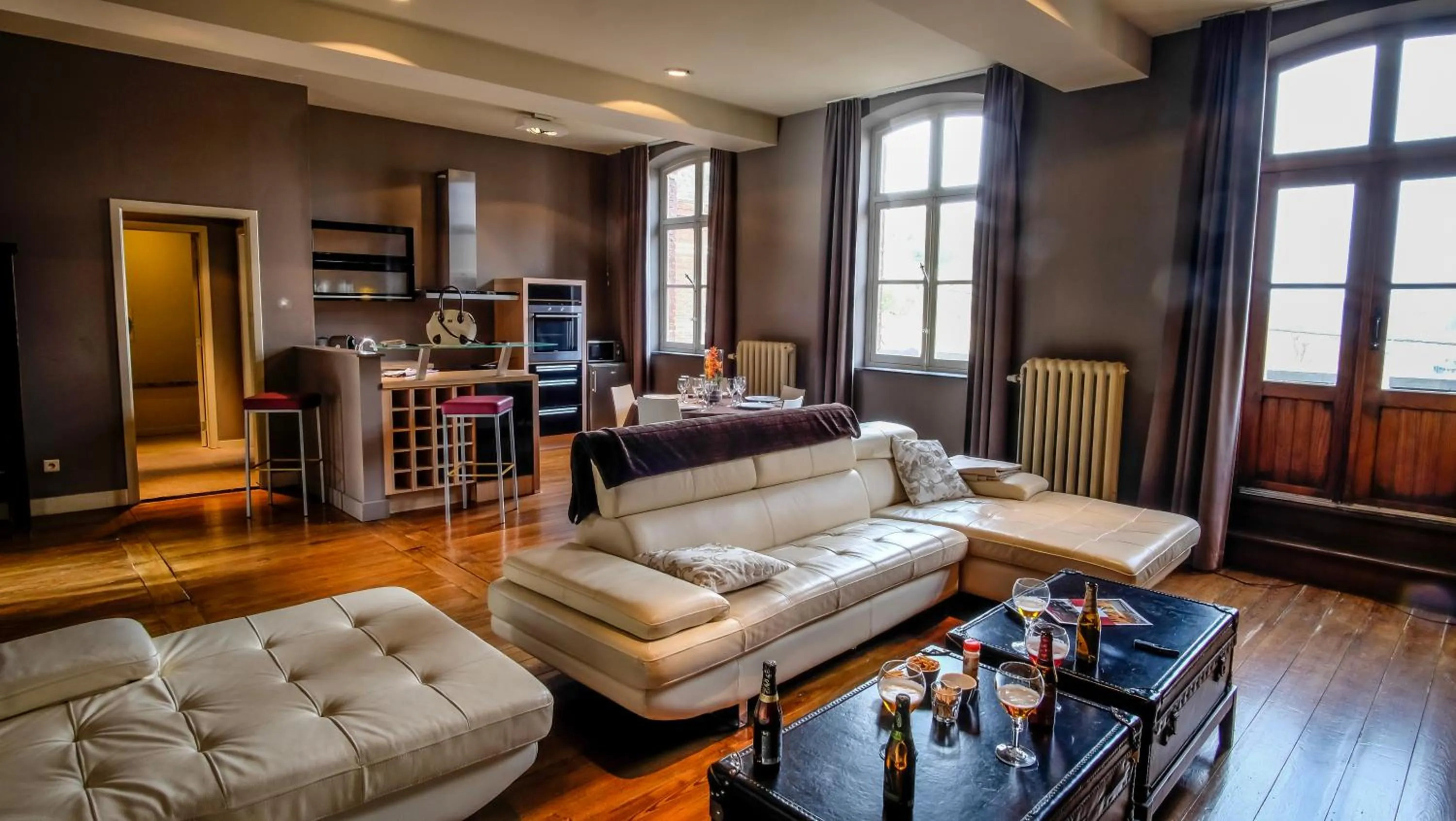 Kitchen or kitchenette in La Merveilleuse by Infiniti hôtel