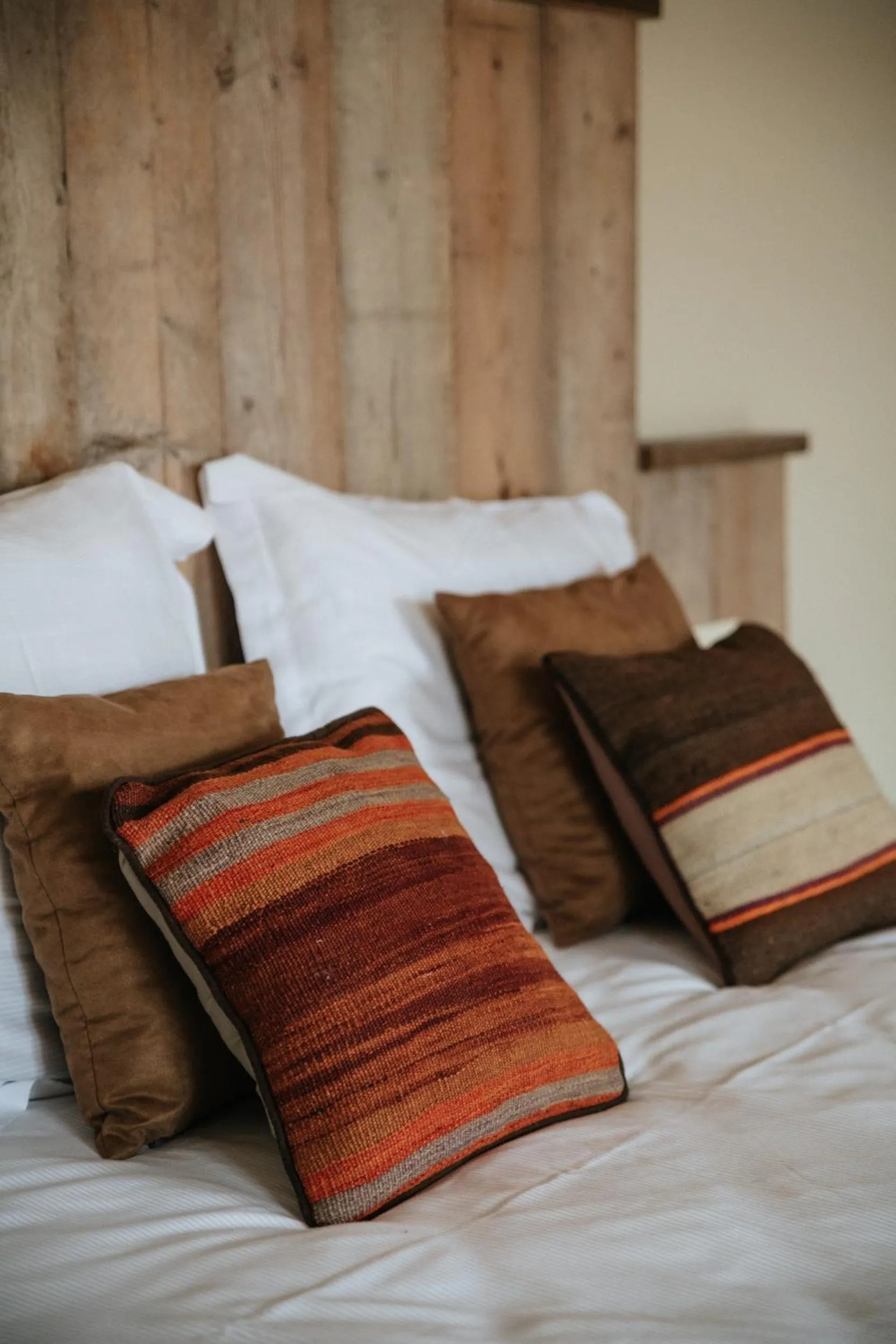 Bed in La Merveilleuse by Infiniti hôtel