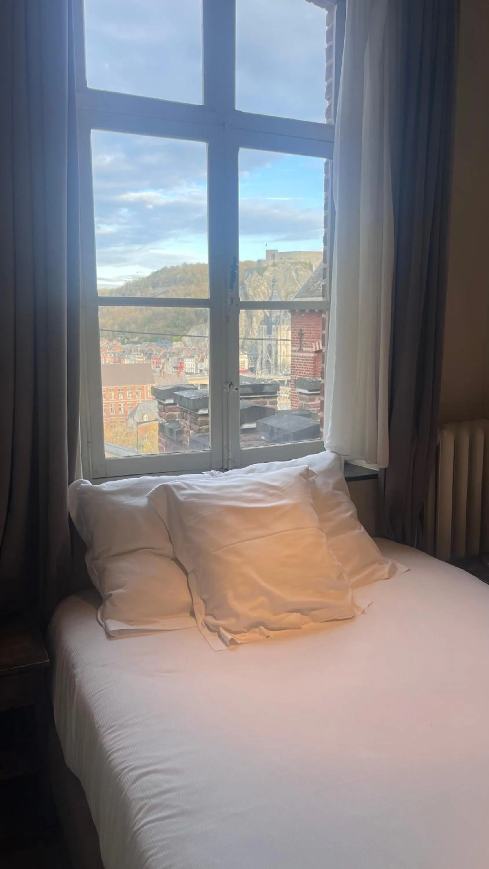 Bed in La Merveilleuse by Infiniti hôtel