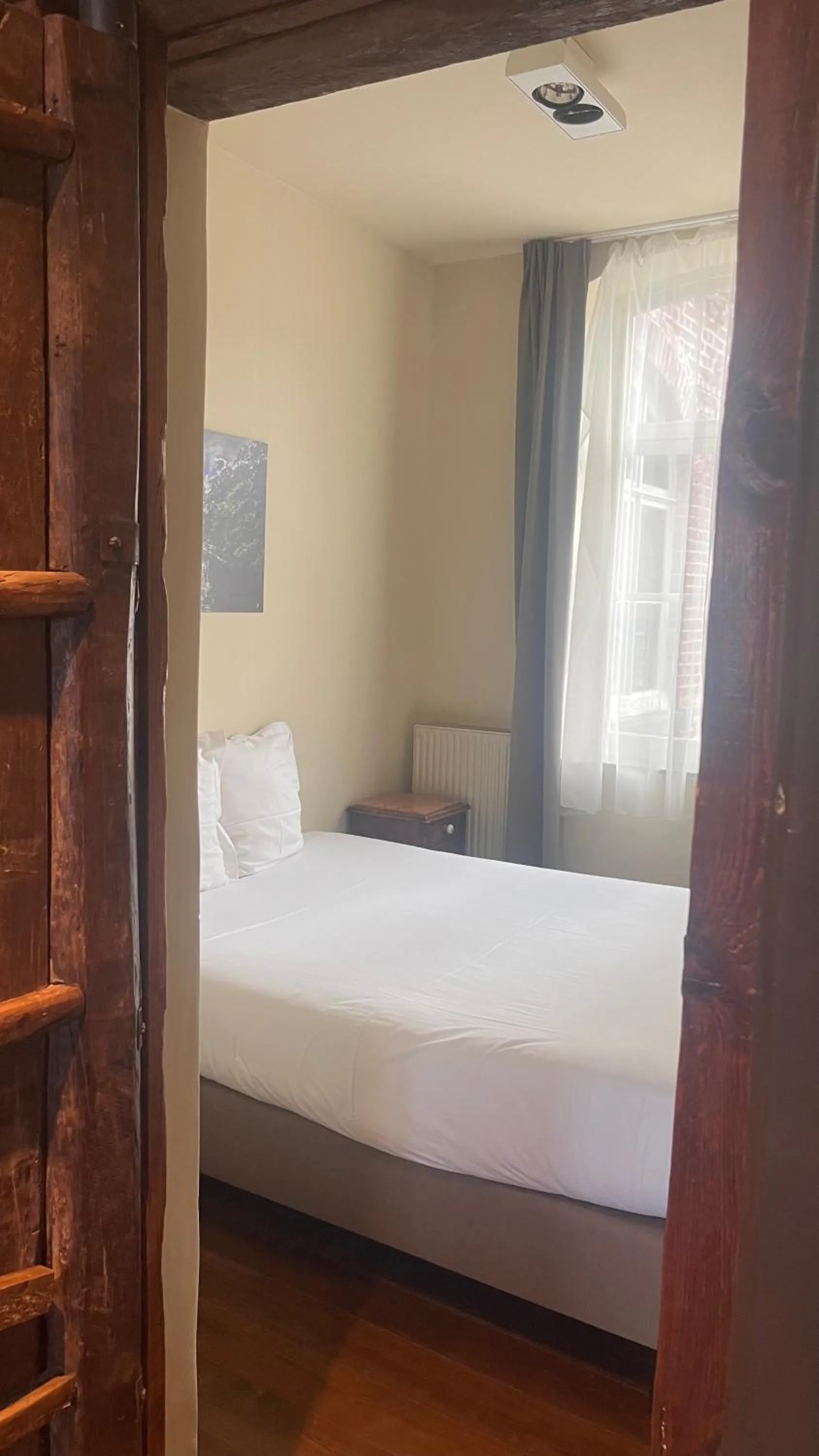 Bed in La Merveilleuse by Infiniti hôtel