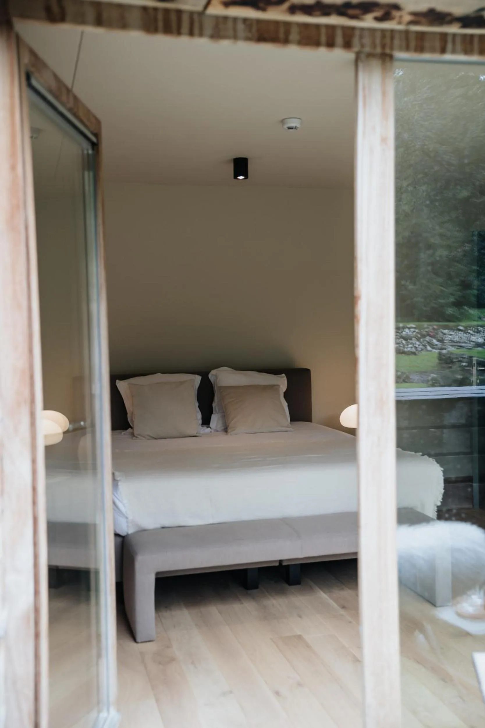 Bed in La Merveilleuse by Infiniti hôtel