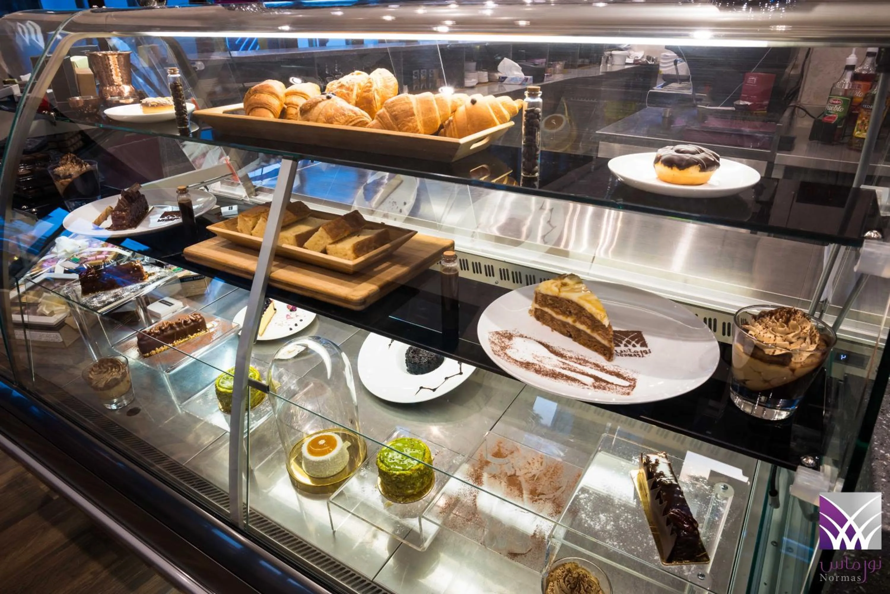 Food and drinks in Normas Hotel