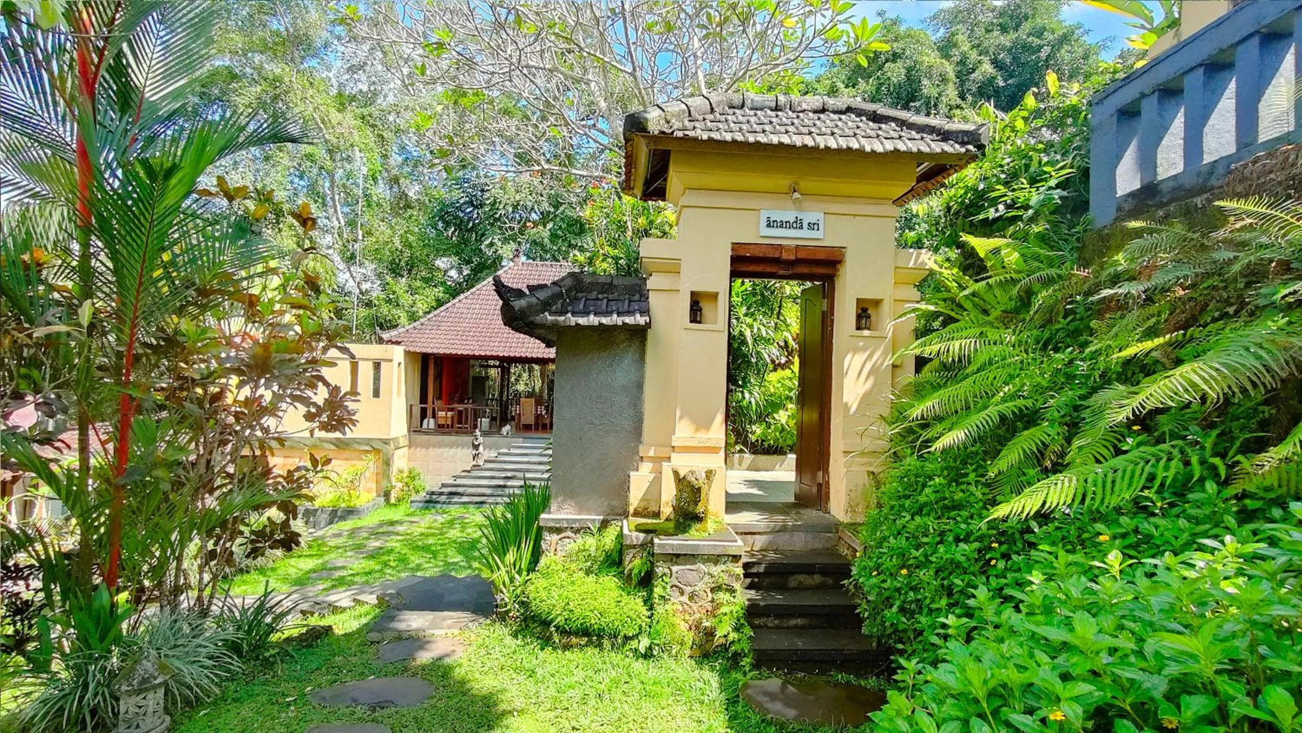 Property building in Villa Nirvana