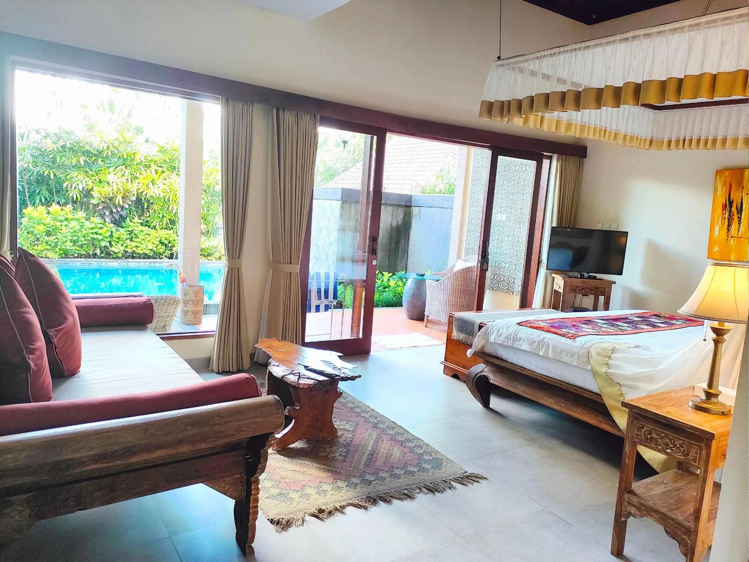Property building, Bed in Villa Nirvana
