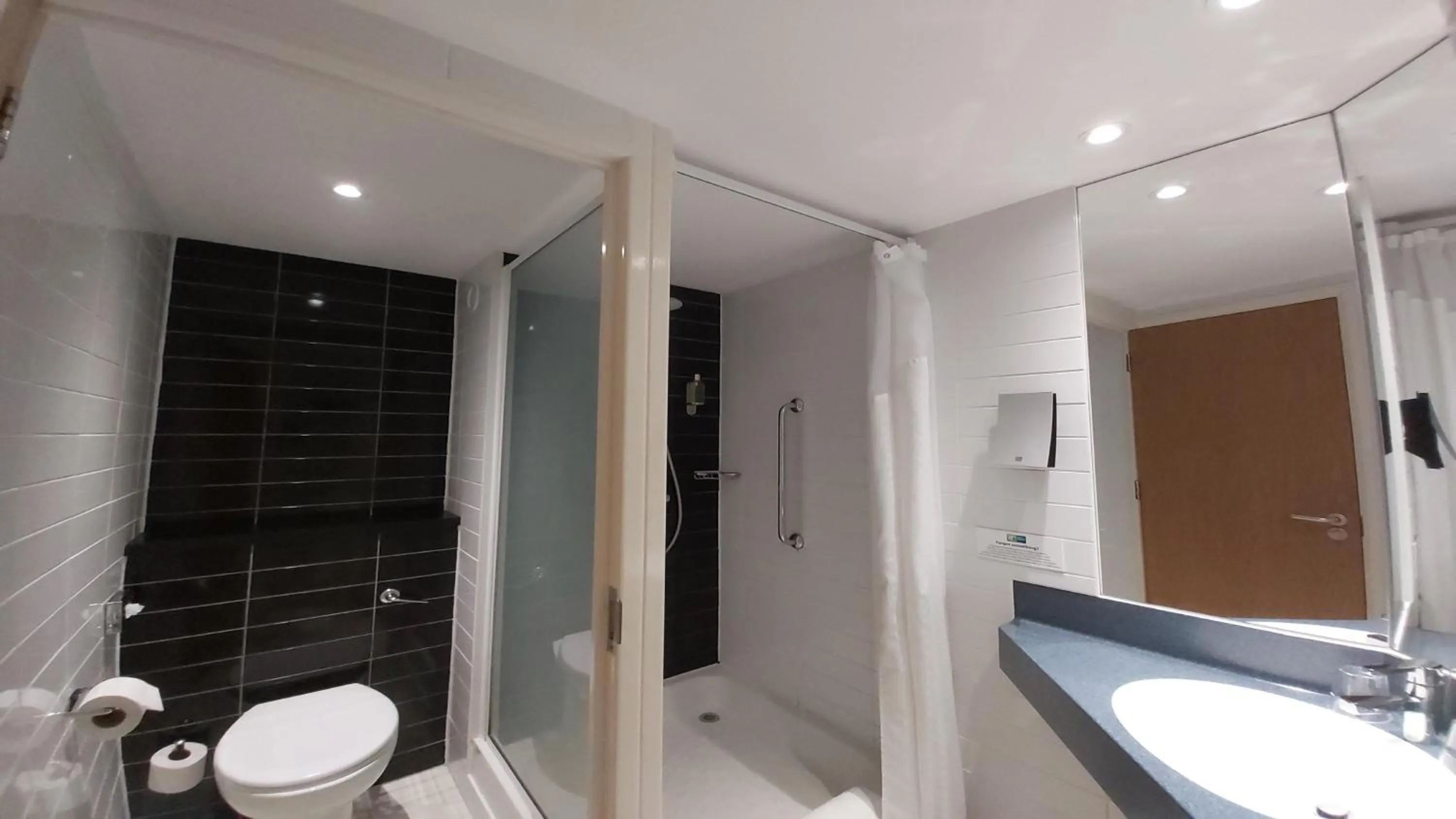 Bathroom in Holiday Inn Express Glenrothes by IHG