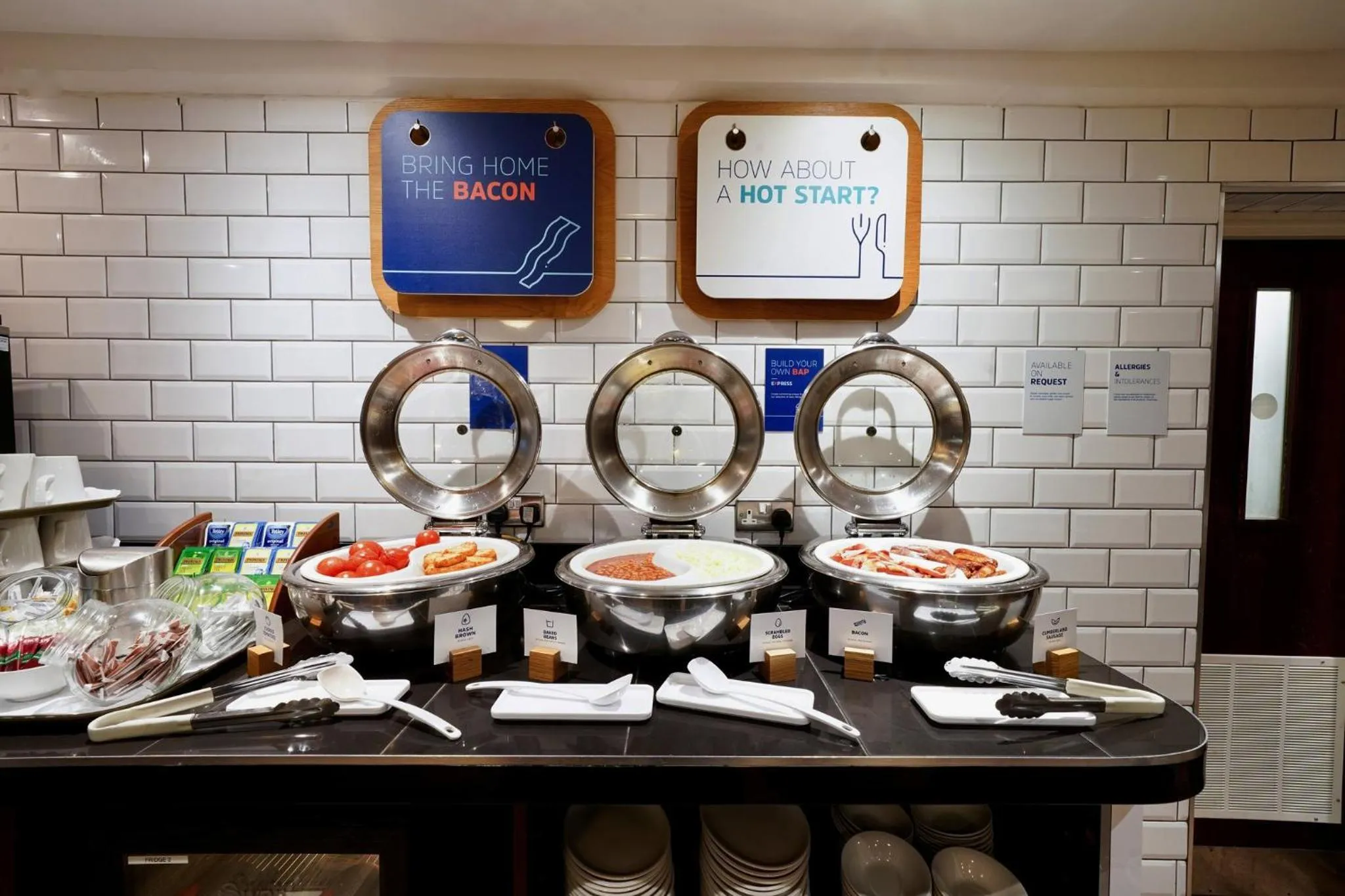 Restaurant/places to eat in Holiday Inn Express Glenrothes by IHG