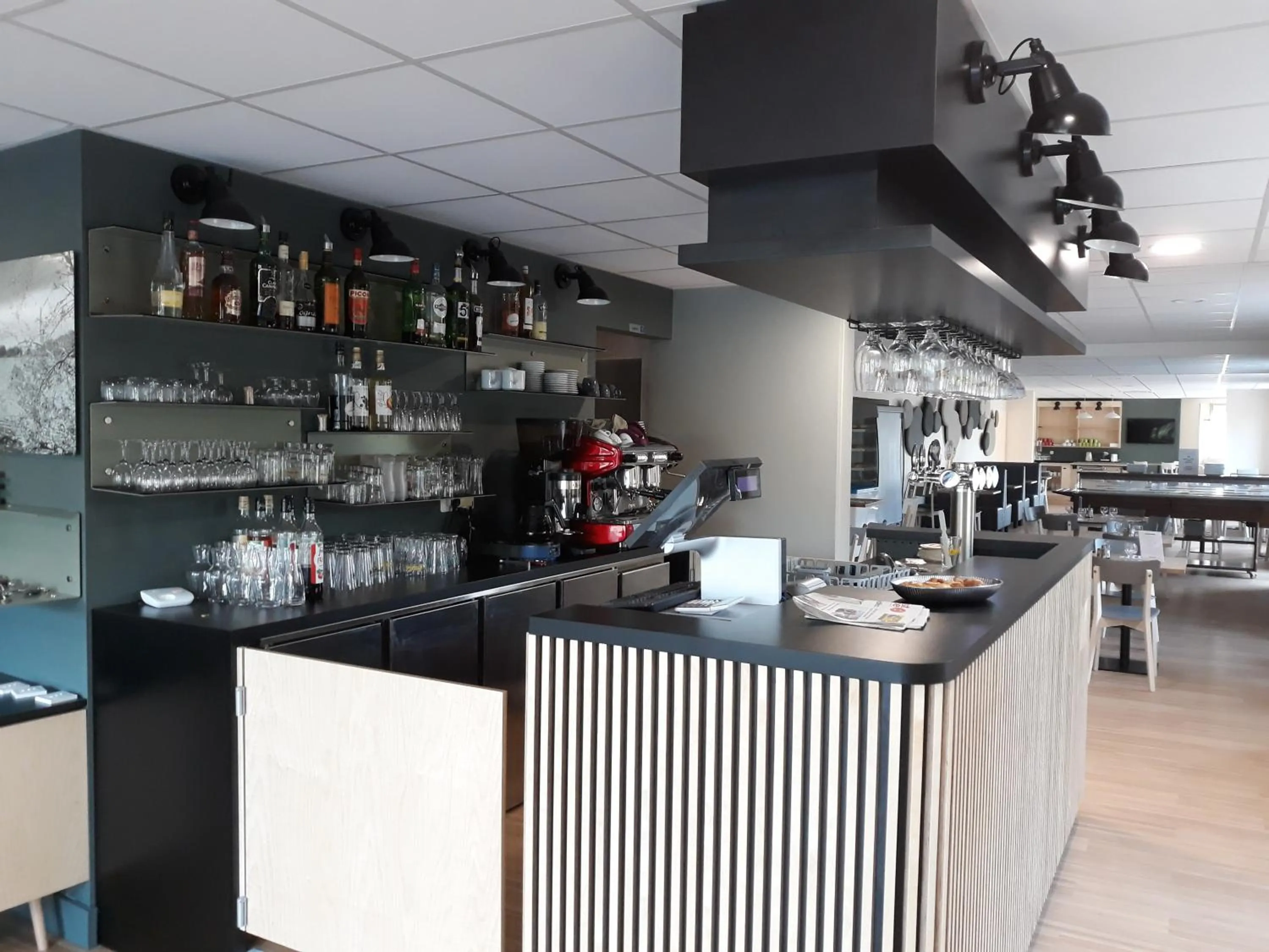 Drinks in La Godinière