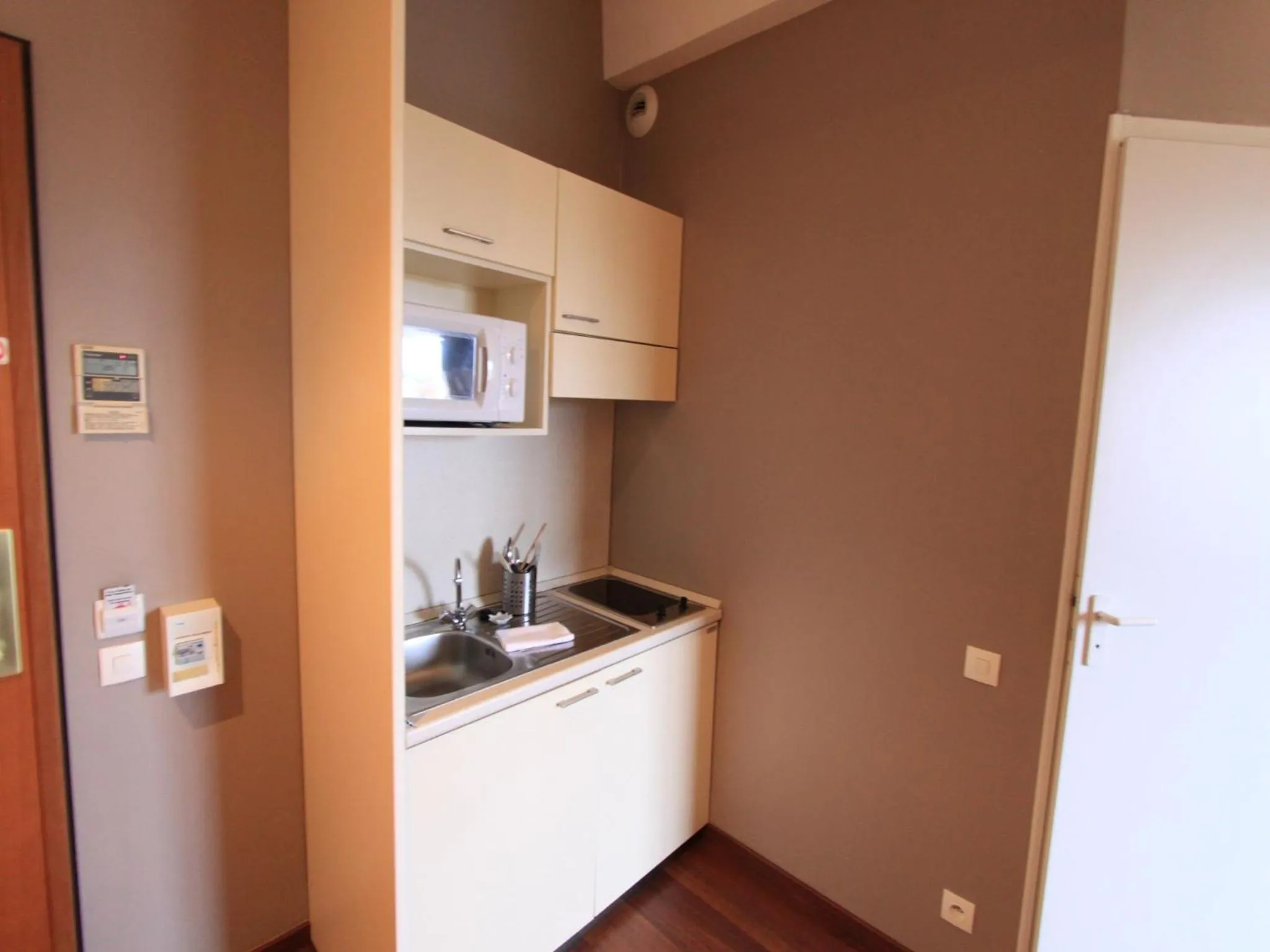 Kitchen or kitchenette in Villa Rambouillet