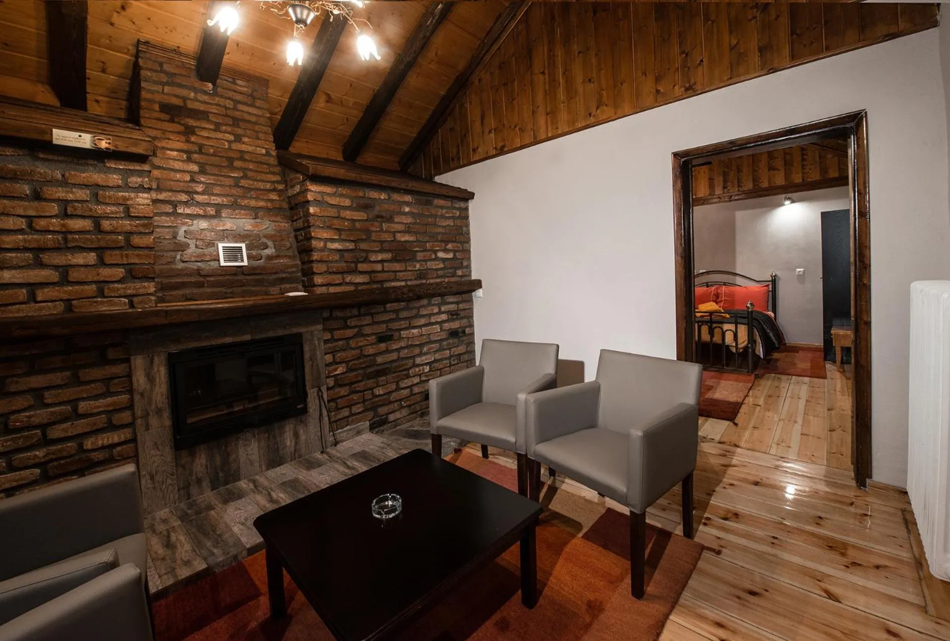 Photo of the whole room in Hotels Voras