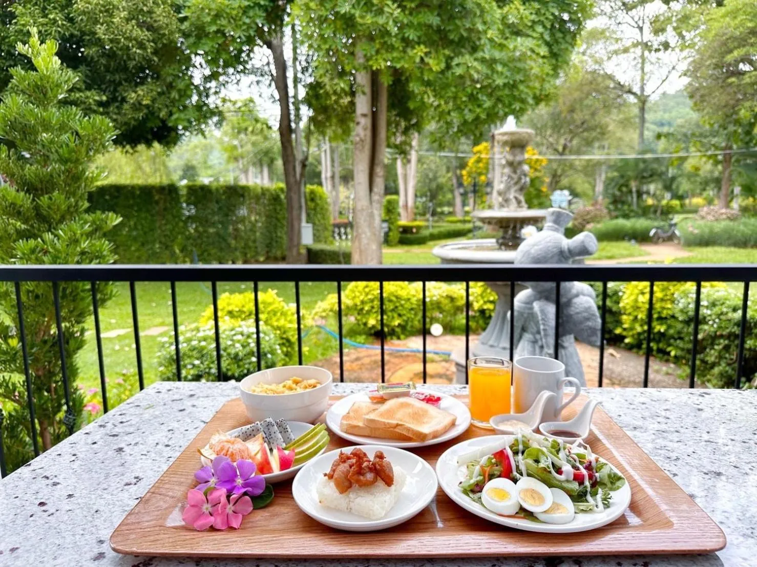 Restaurant/places to eat in Diamond Hill Resort