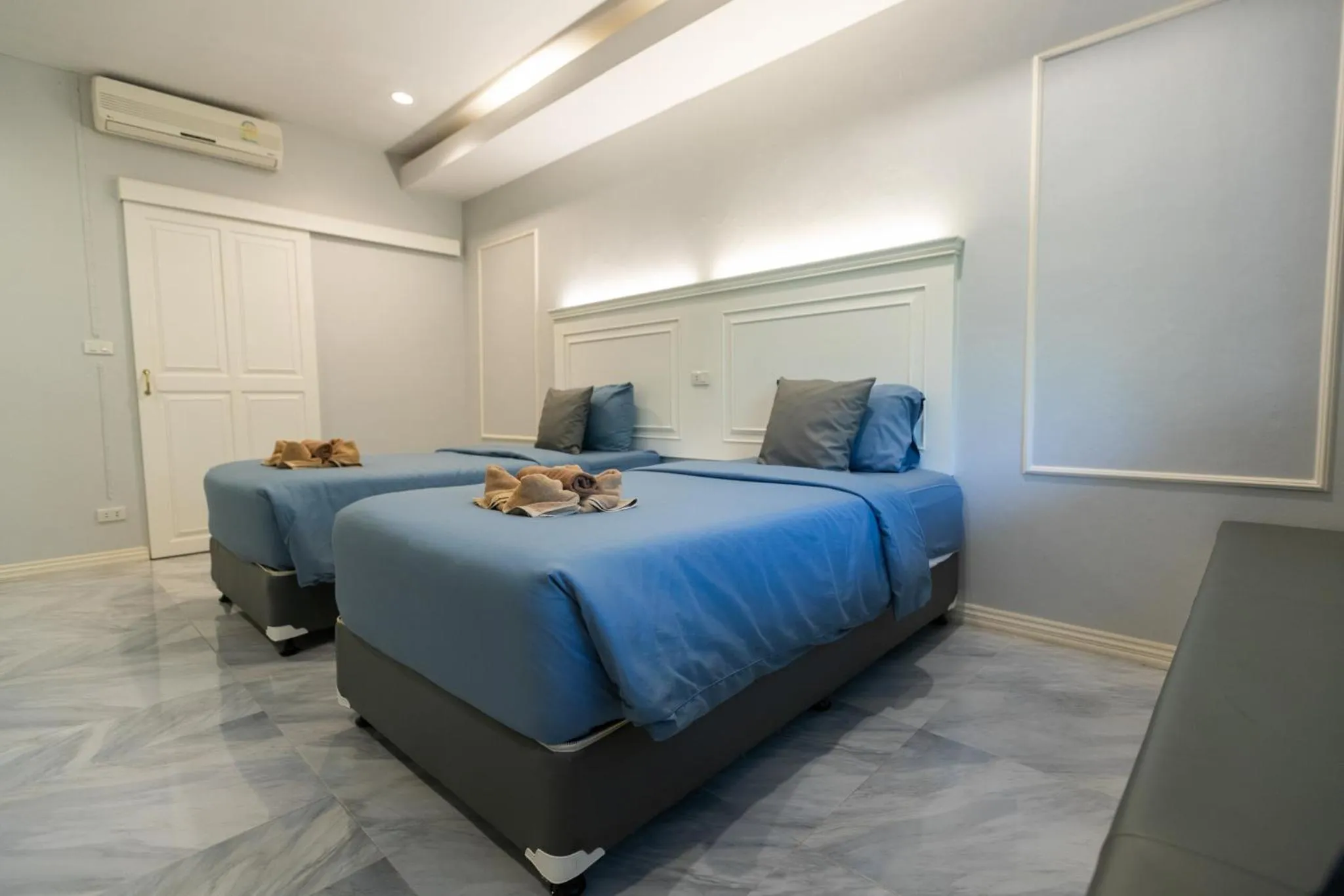 Bedroom, Bed in Diamond Hill Resort