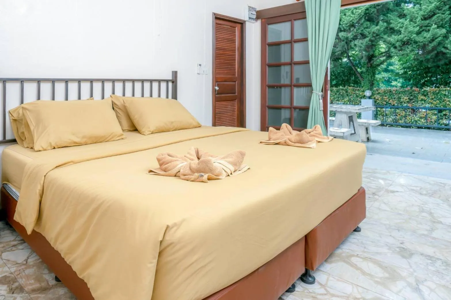 Bed in Diamond Hill Resort