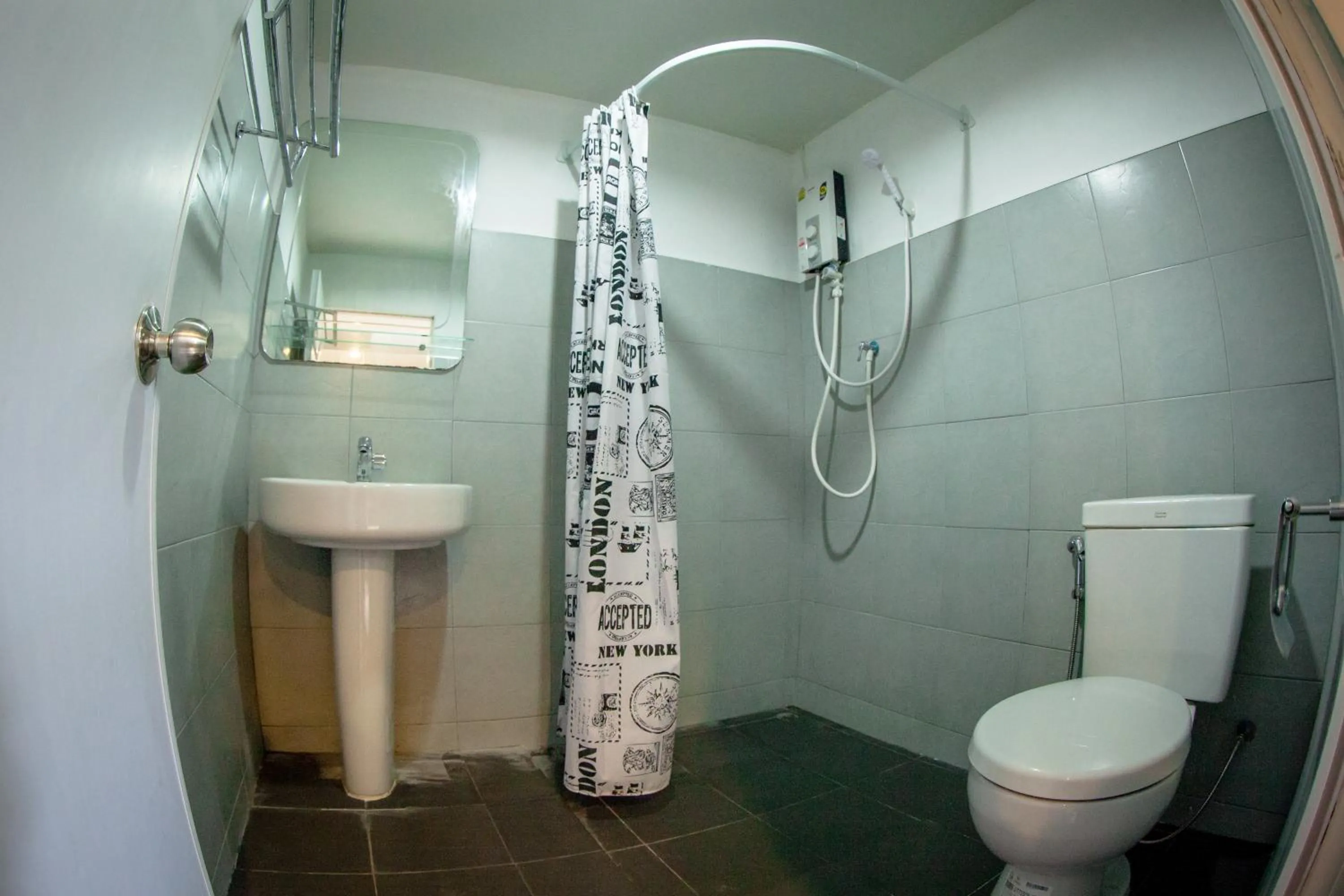 Bathroom in Diamond Hill Resort