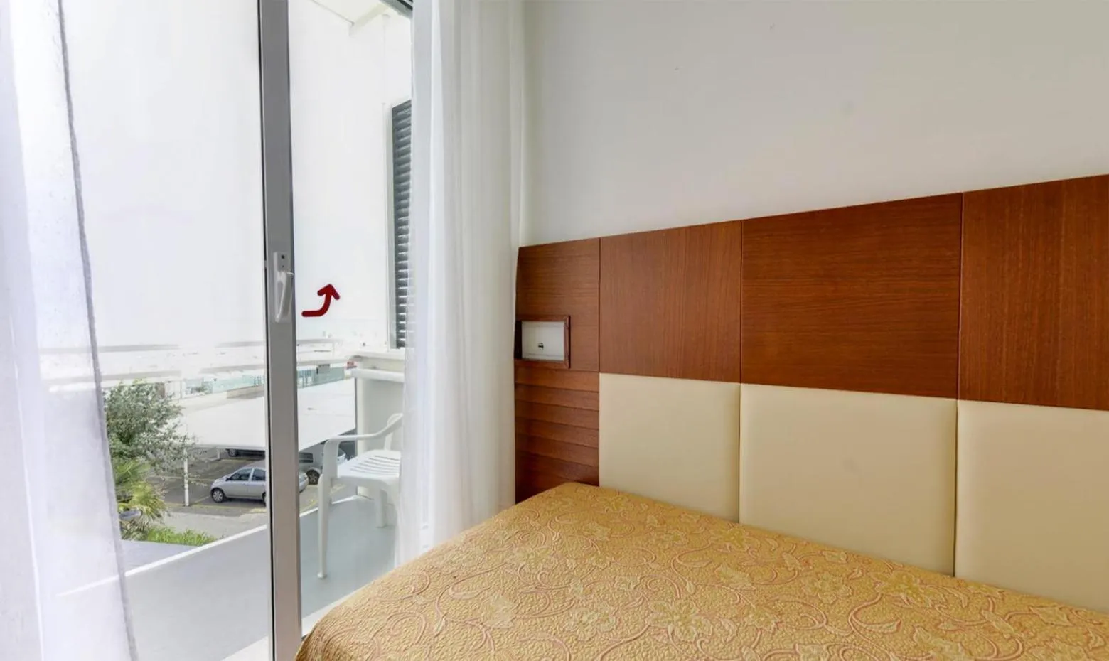 Shower, Bed in Hotel Margareth