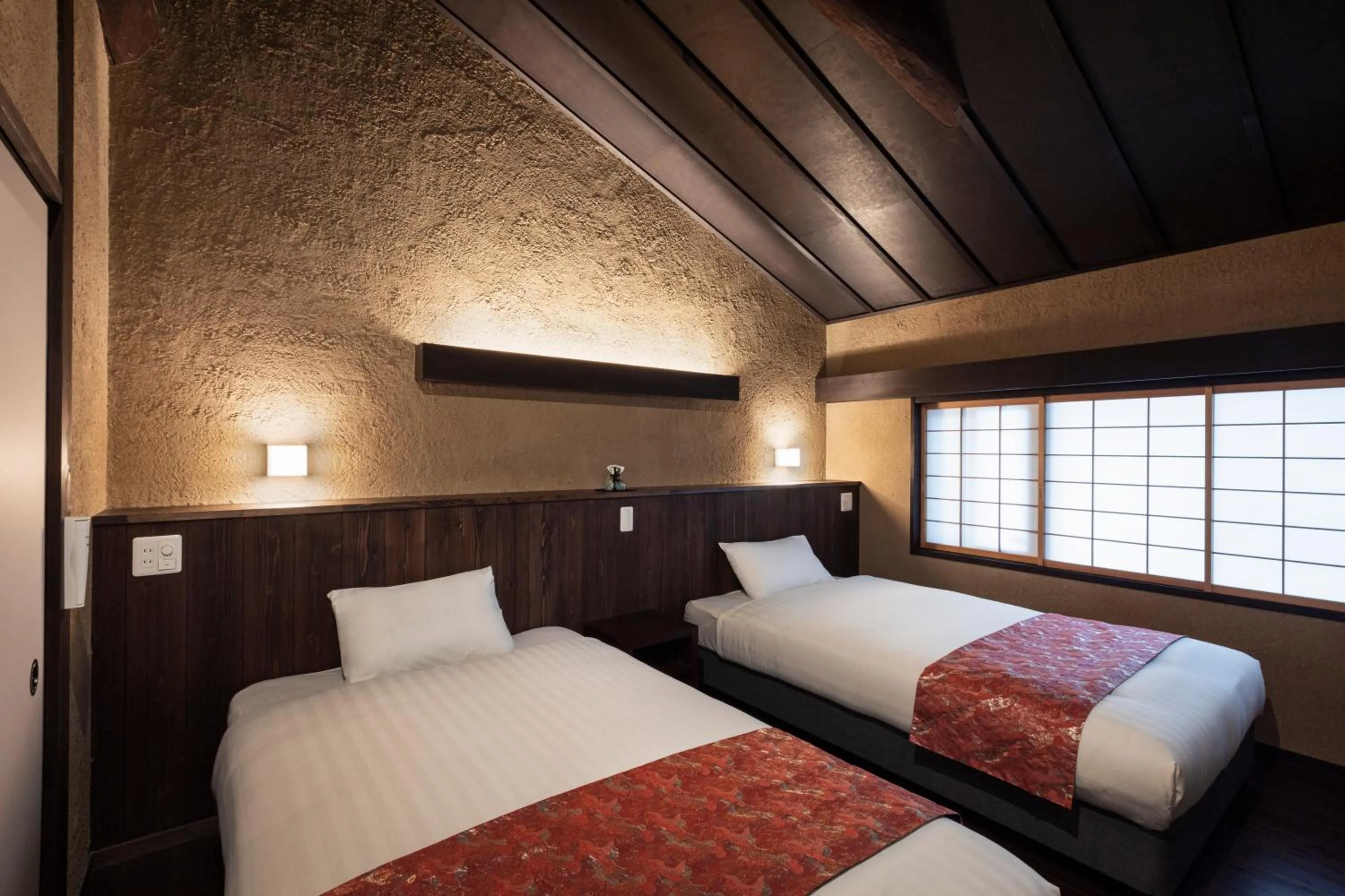 Photo of the whole room, Bed in Rinn Premium Machiya Kunpu