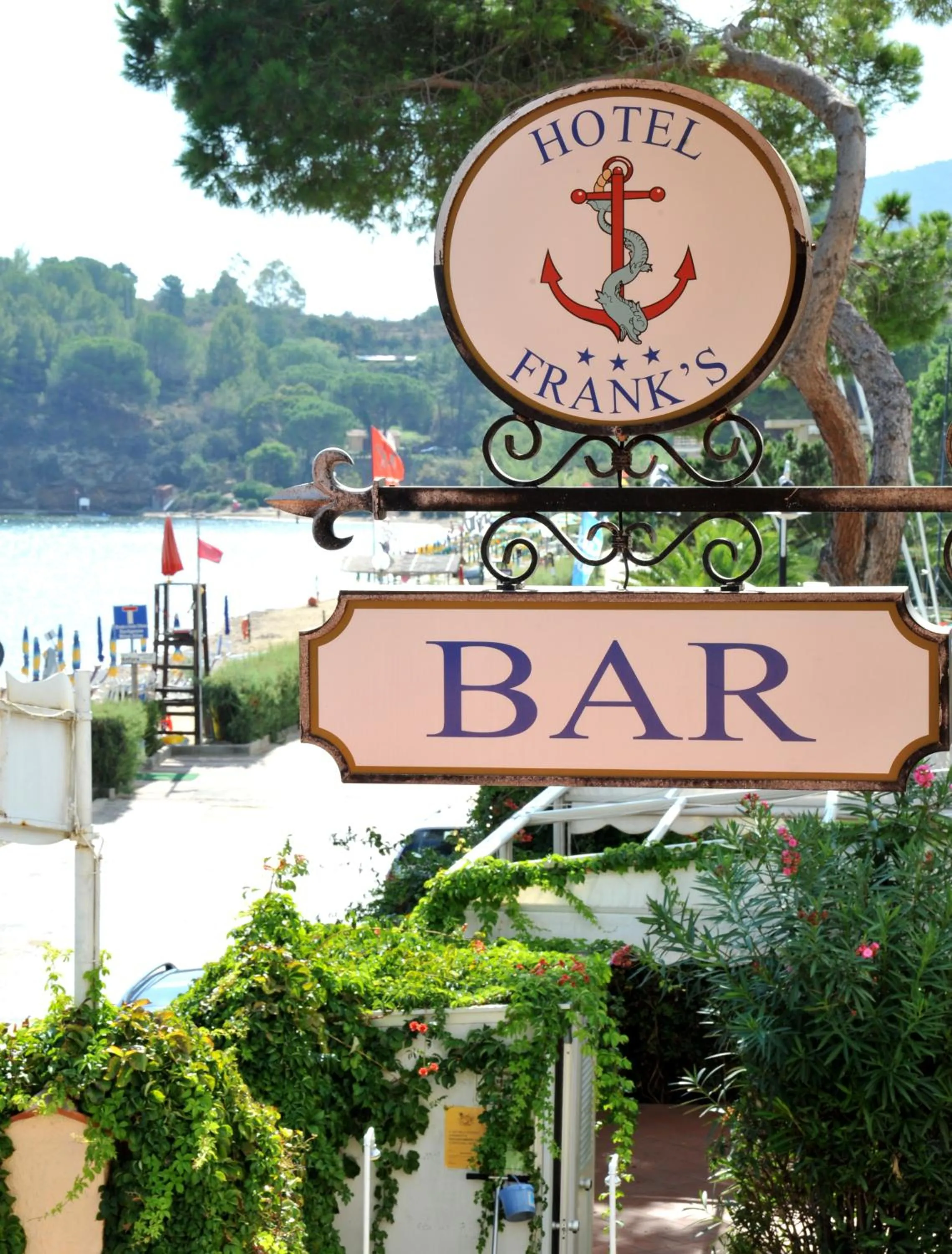 Property logo or sign in Frank's Hotel