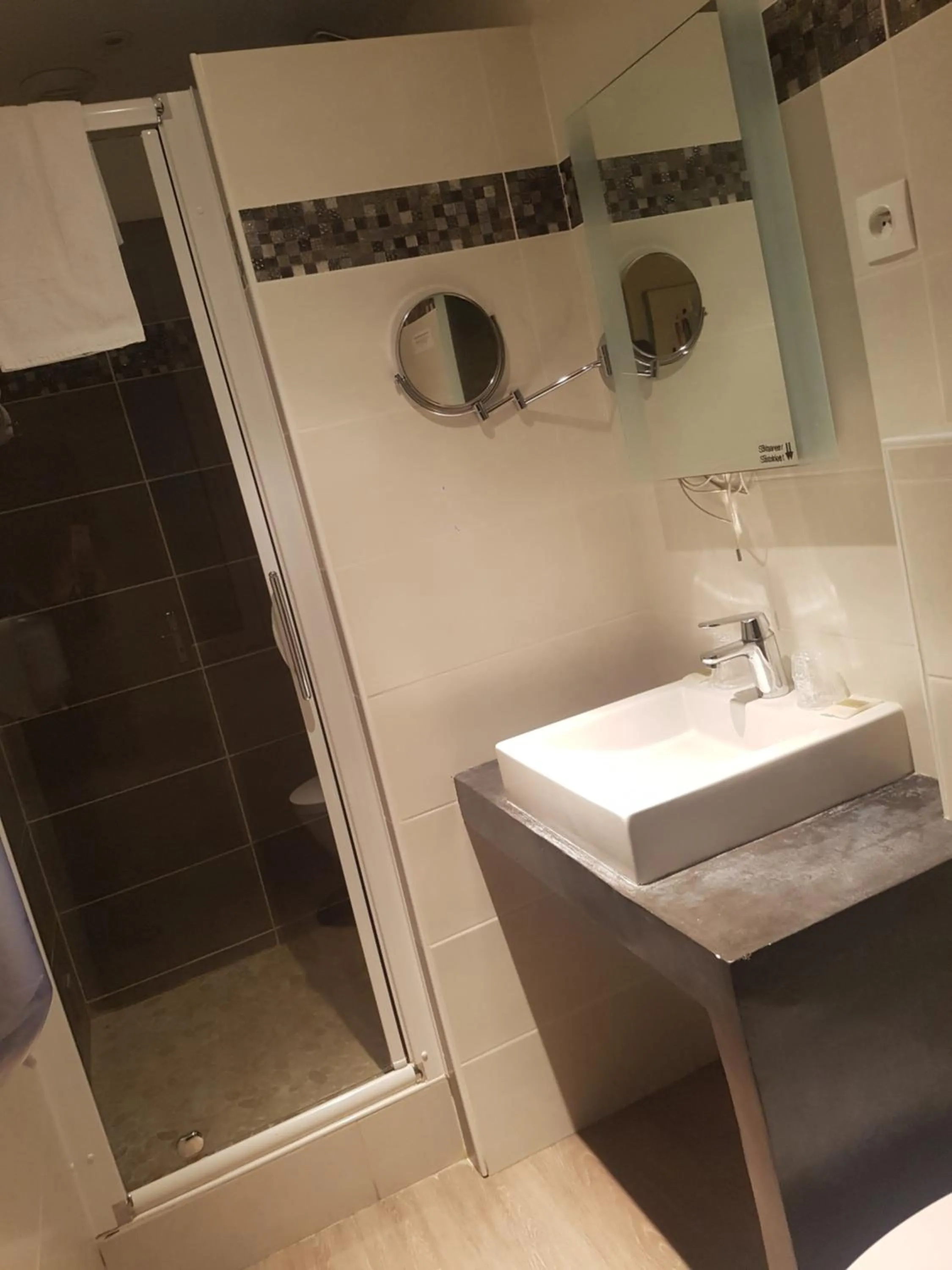 Logis - Hôtel du Nord et Restaurant La Table d'Elisa